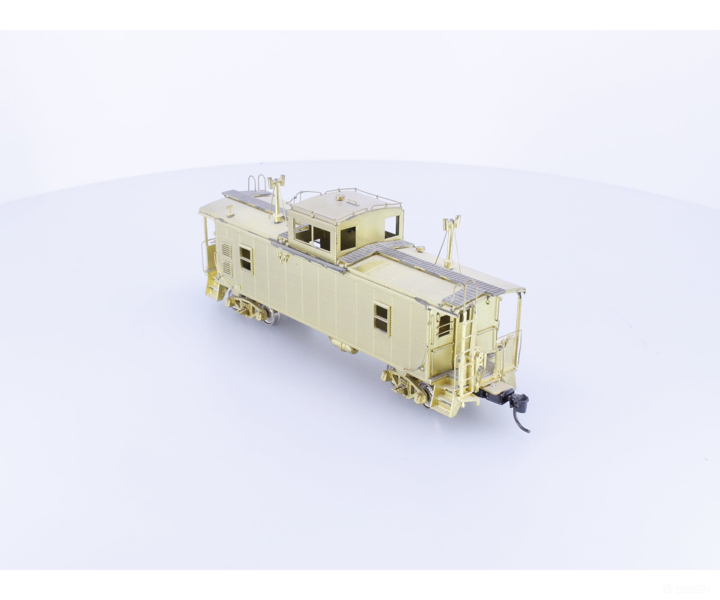 Overland 3821 HO Brass Steel Caboose Centered Straight Cupola Radial Roof Canadian Pacific (CP) - Freight Cars