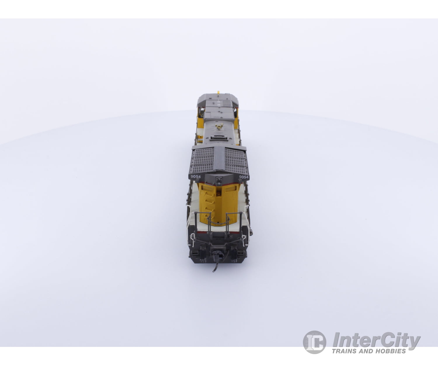 Overland 5847 HO Brass Dash 8-40C Diesel Locomotive Union Pacific (UP) 9054 Analog DC Locomotives