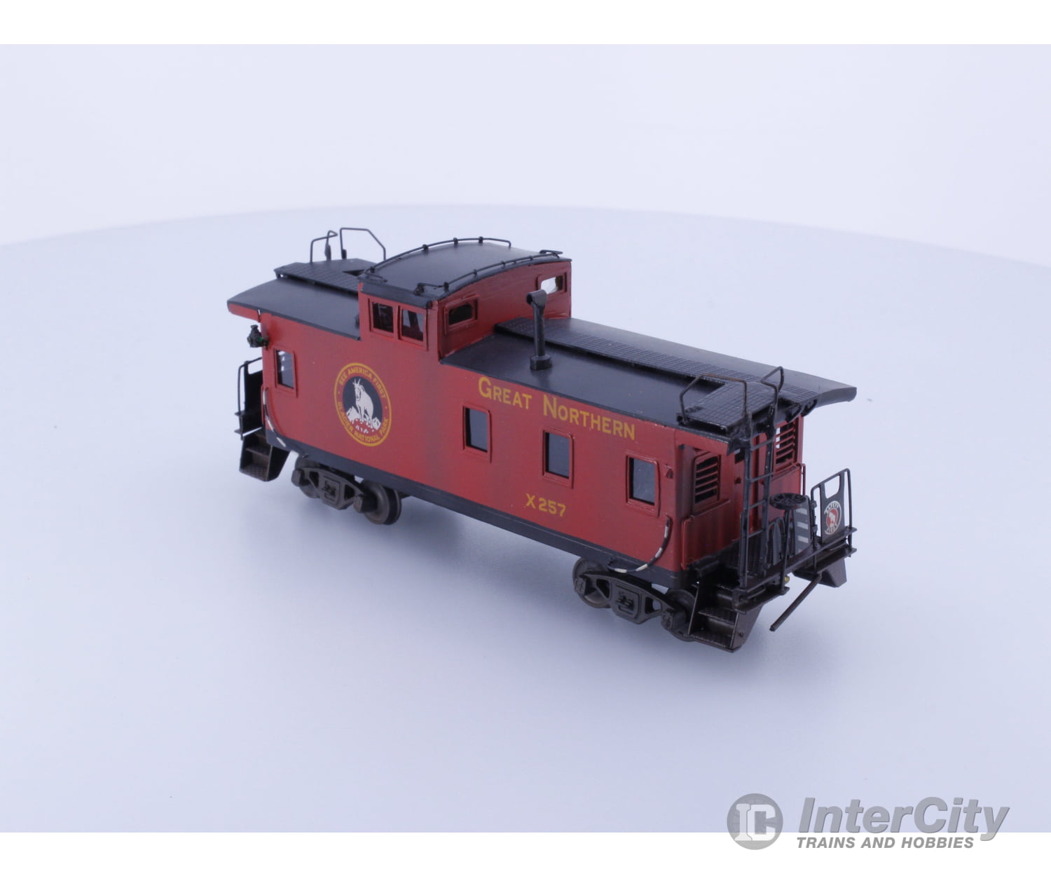 Overland GN1945CAB HO Painted Brass 1945 Steel Caboose Great Northern (GN) 1945 Freight Cars