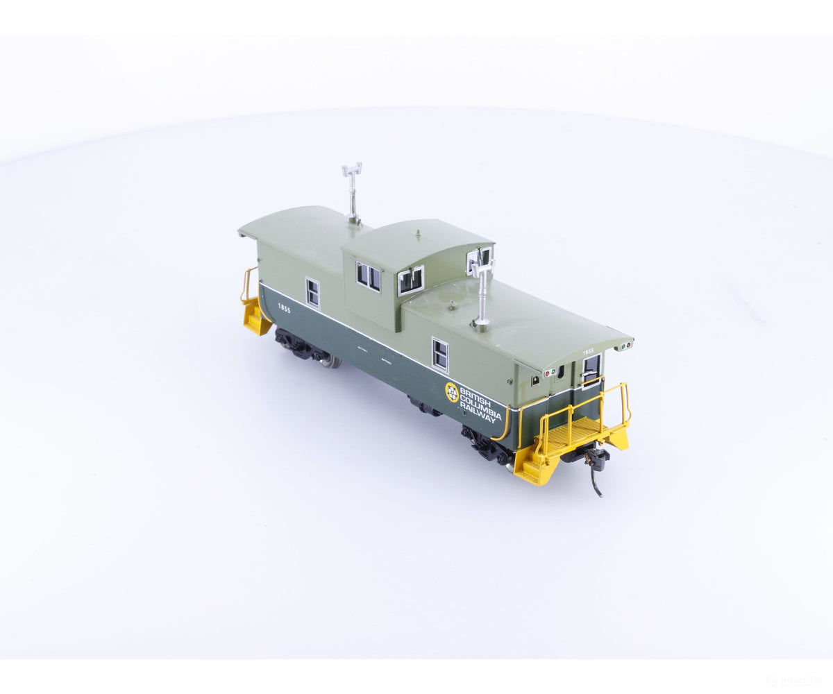 Overland OMI 3861.3 HO Brass Wide Vision Caboose with Dogwood Blossom BC Rail (BCOL) 1855 - Freight Cars