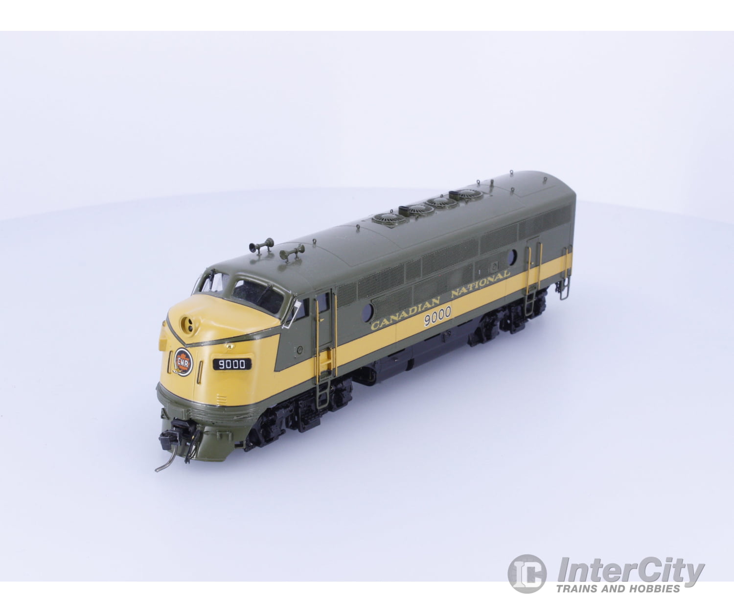 Overland OMI-5460 HO F-3 Phase II ’A’ Canadian National (CN) 9000 Analog DC Locomotives