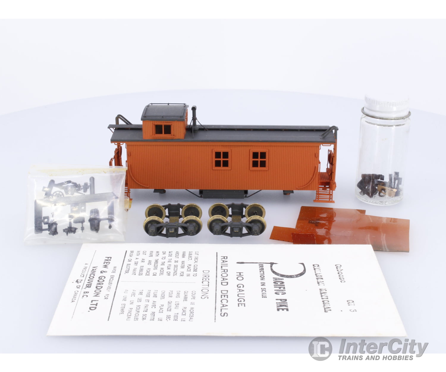 Pacific Fast Mail BRASSCAB HO Brass Caboose Painted Canadian National (CN) Freight Cars