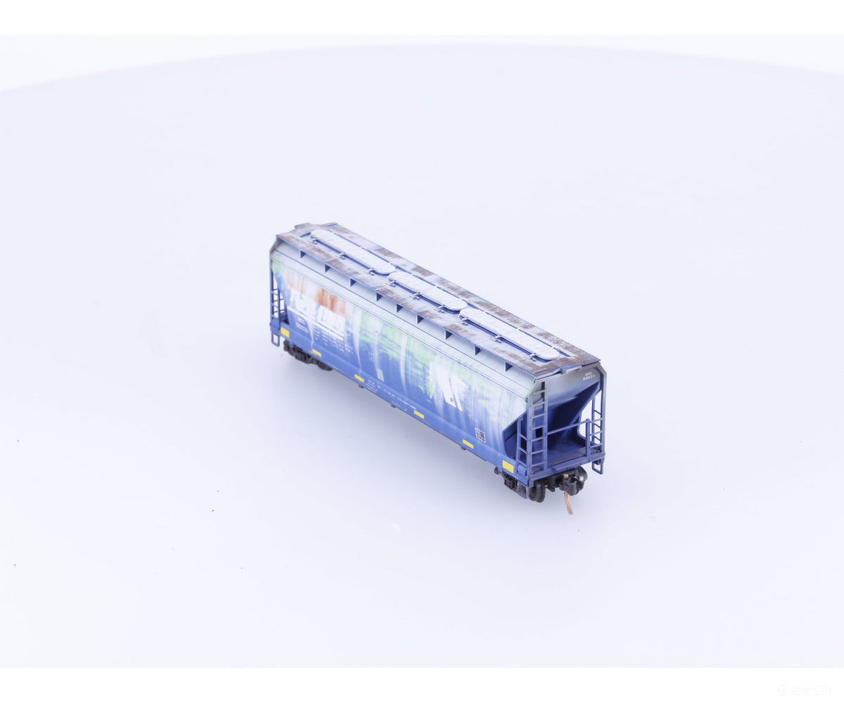 Pacific Western Rail Systems 094 93 035 N 3 Bay Covered Hopper Car Montana Rail Link (MRL) 50036 - Freight Cars