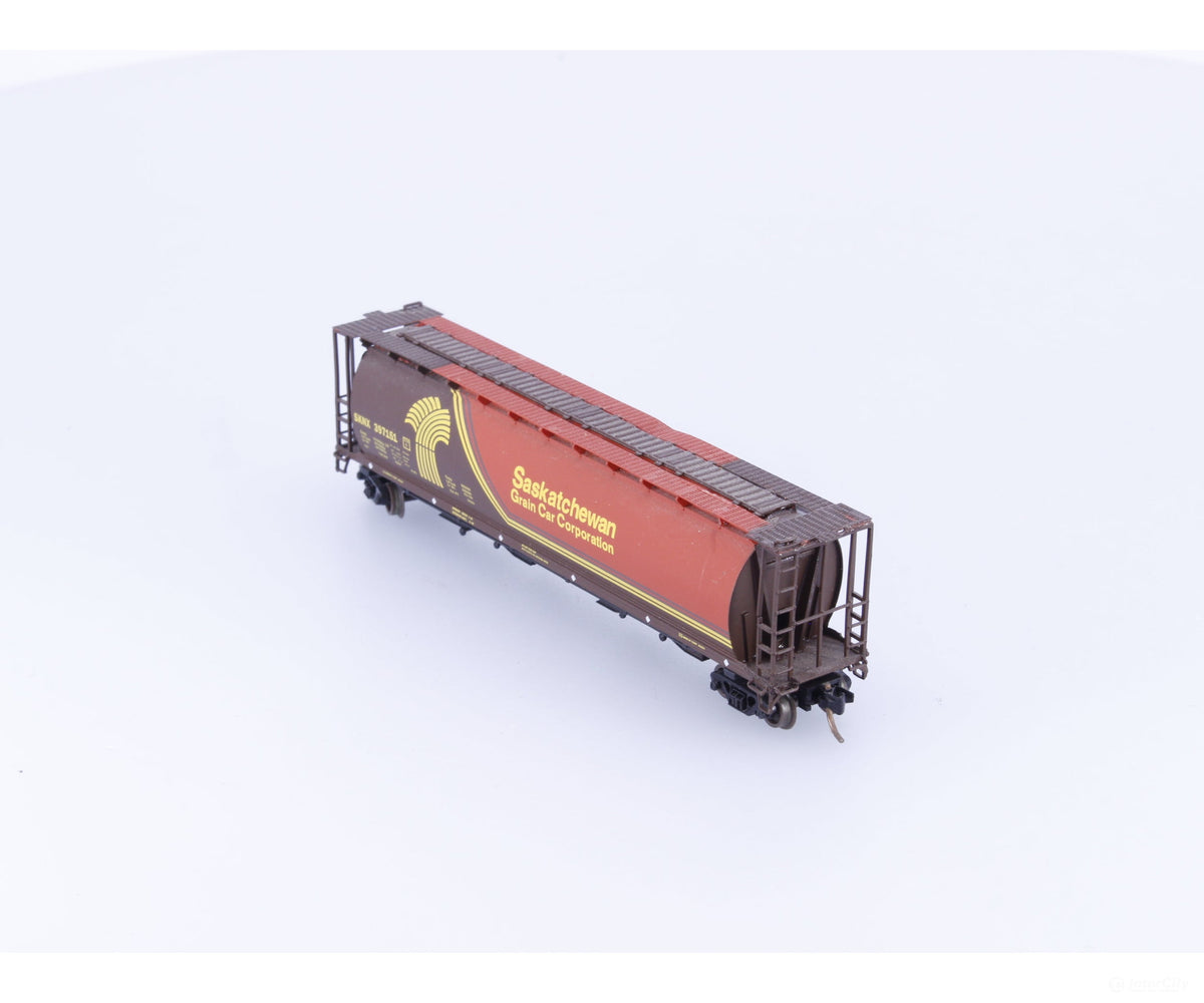 Pacific Western Rail Systems 1011-1E N 4 Bay Cylindrical Hopper Saskatchewan (SKNX) 397151 - Freight Cars