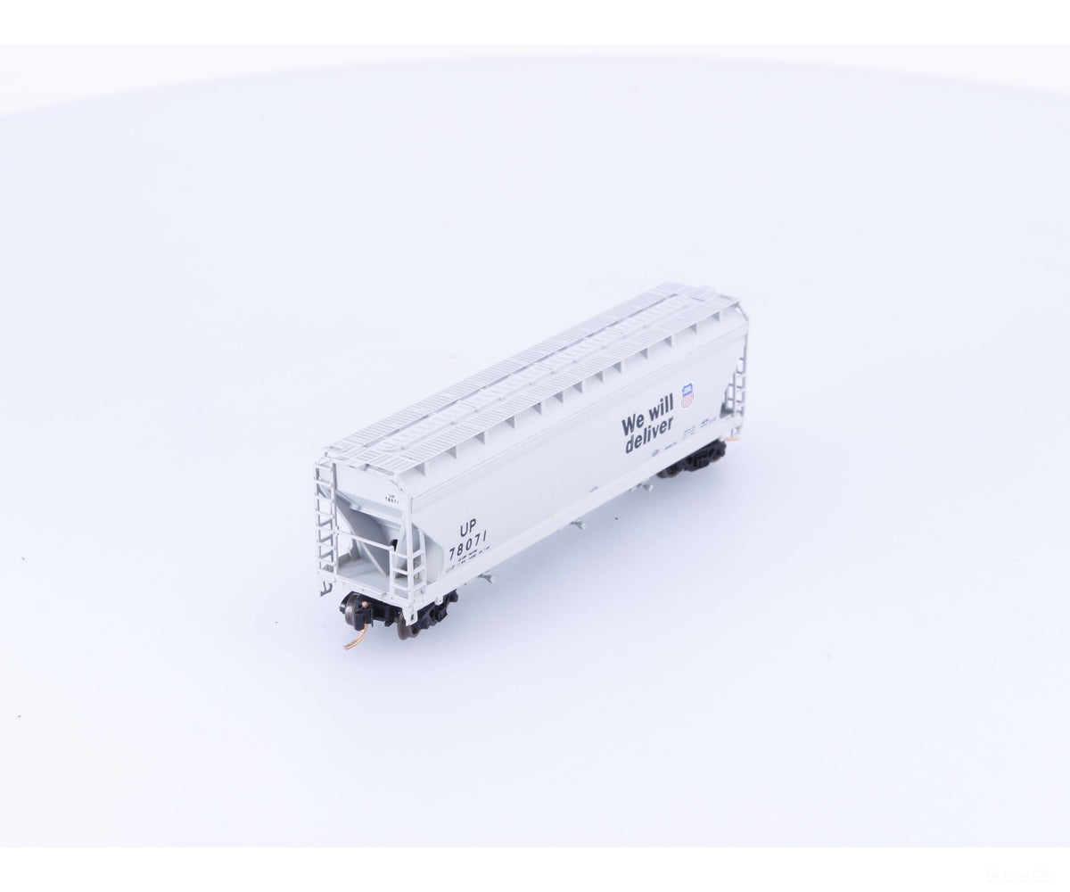 Pacific Western Rail Systems 1084K N 3 Bay ACF Covered Hopper Union Pacific (UP) 78071 - Freight Cars
