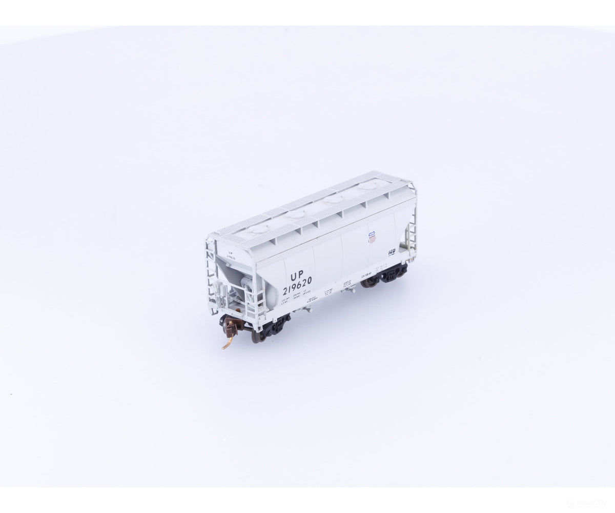 Pacific Western Rail Systems N1059D N 2 Bay Covered Hopper Union Pacific (UP) 219620 - Freight Cars