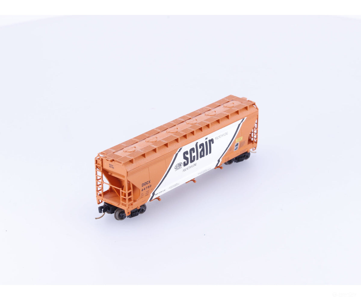 Pacific Western Rail Systems N1068C N 3 Bay Covered Hopper Car Dupont (DOCX) 44750 - Freight Cars