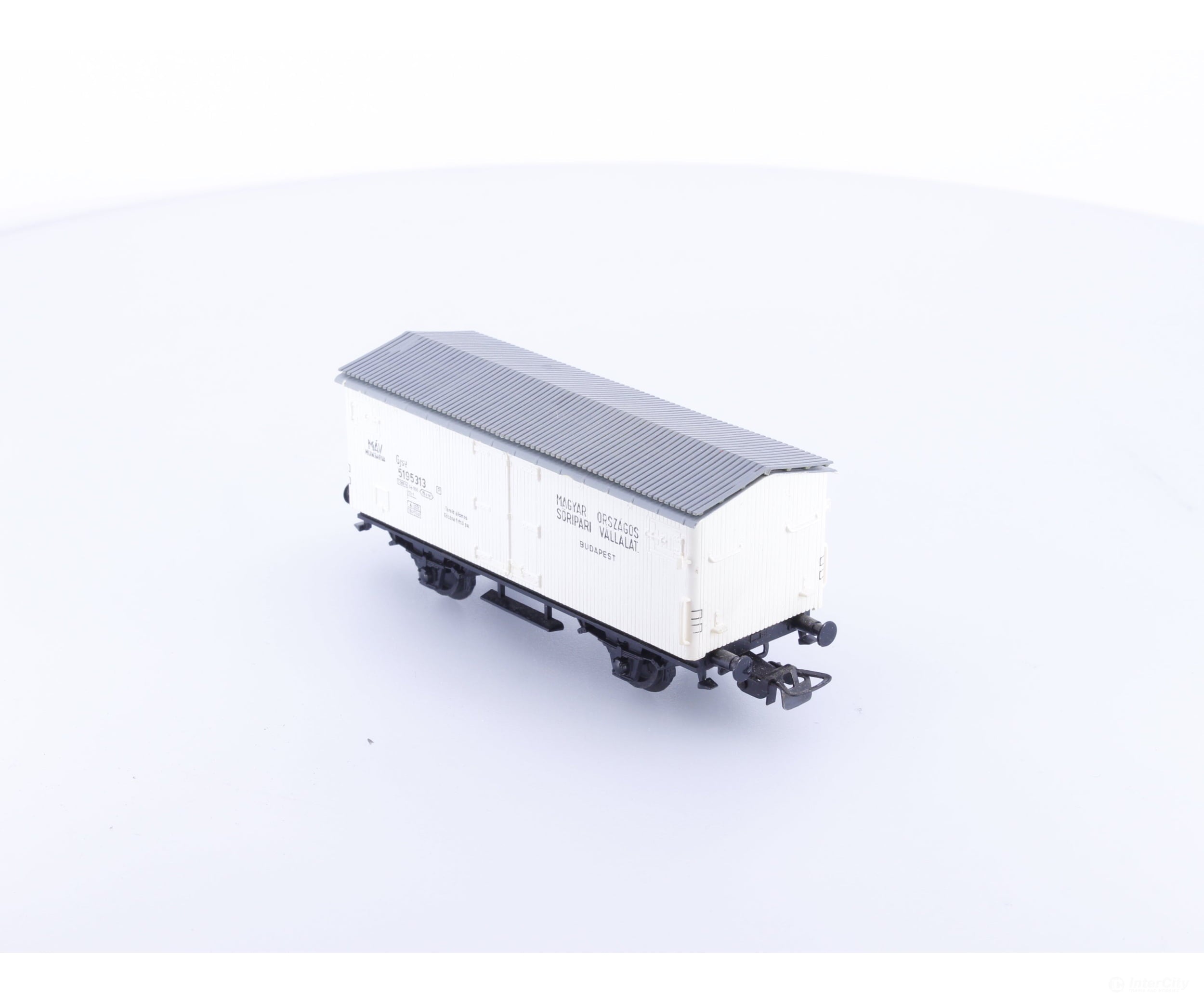 PIKO 5195313 HO MAV Covered Goods Wagon 5195313 - European Freight Cars