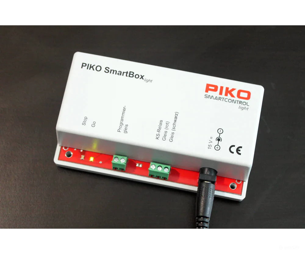 Piko 55017 Smartcontrol Light Dcc Command Station With Handheld Controller Stations & Expansion