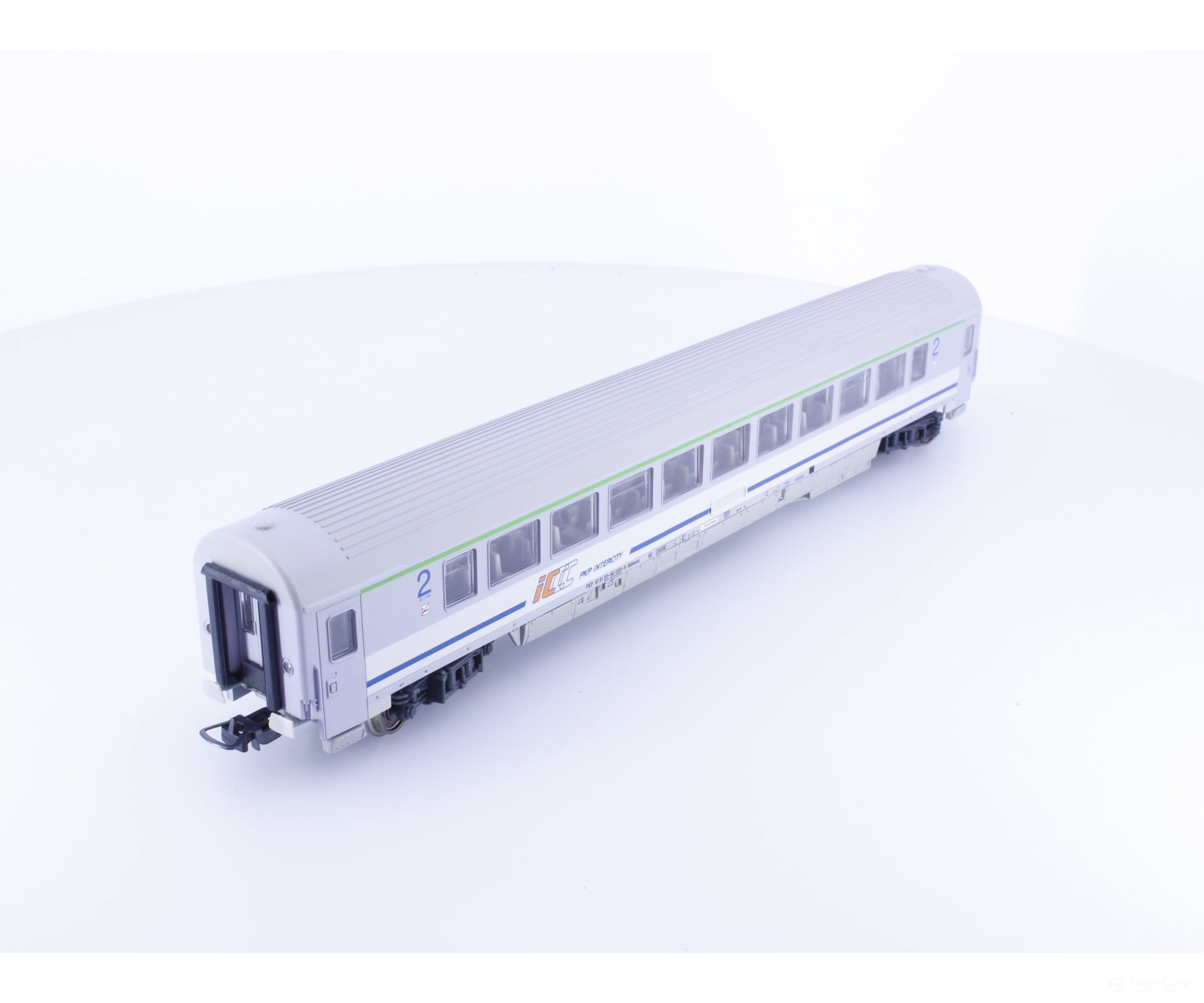 Piko 96040-2 HO PKP 2nd Class Passenger Car 615120 - European Passenger Cars