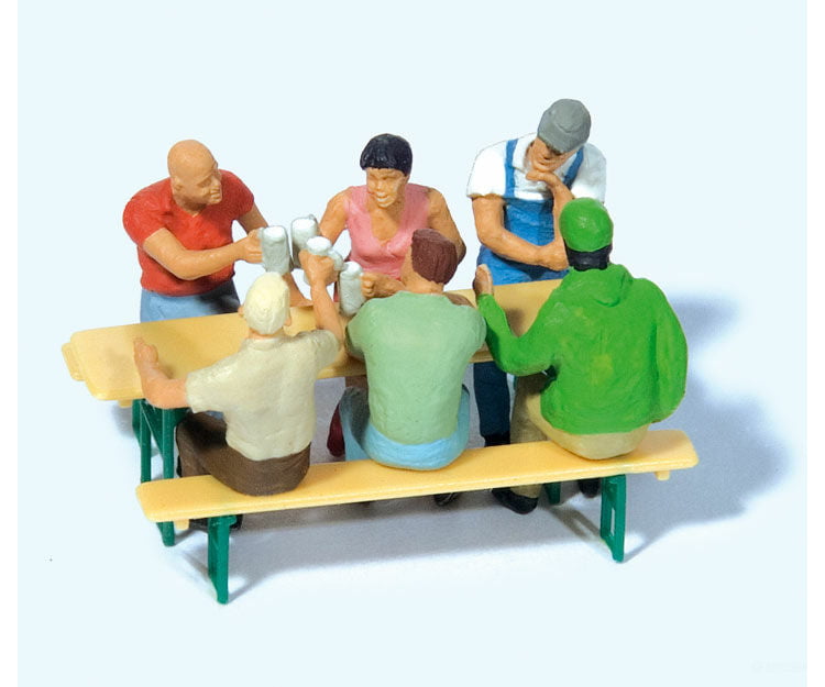 Preiser Ho 10703 Friends Having A Drink -- Pkg(6) Figures
