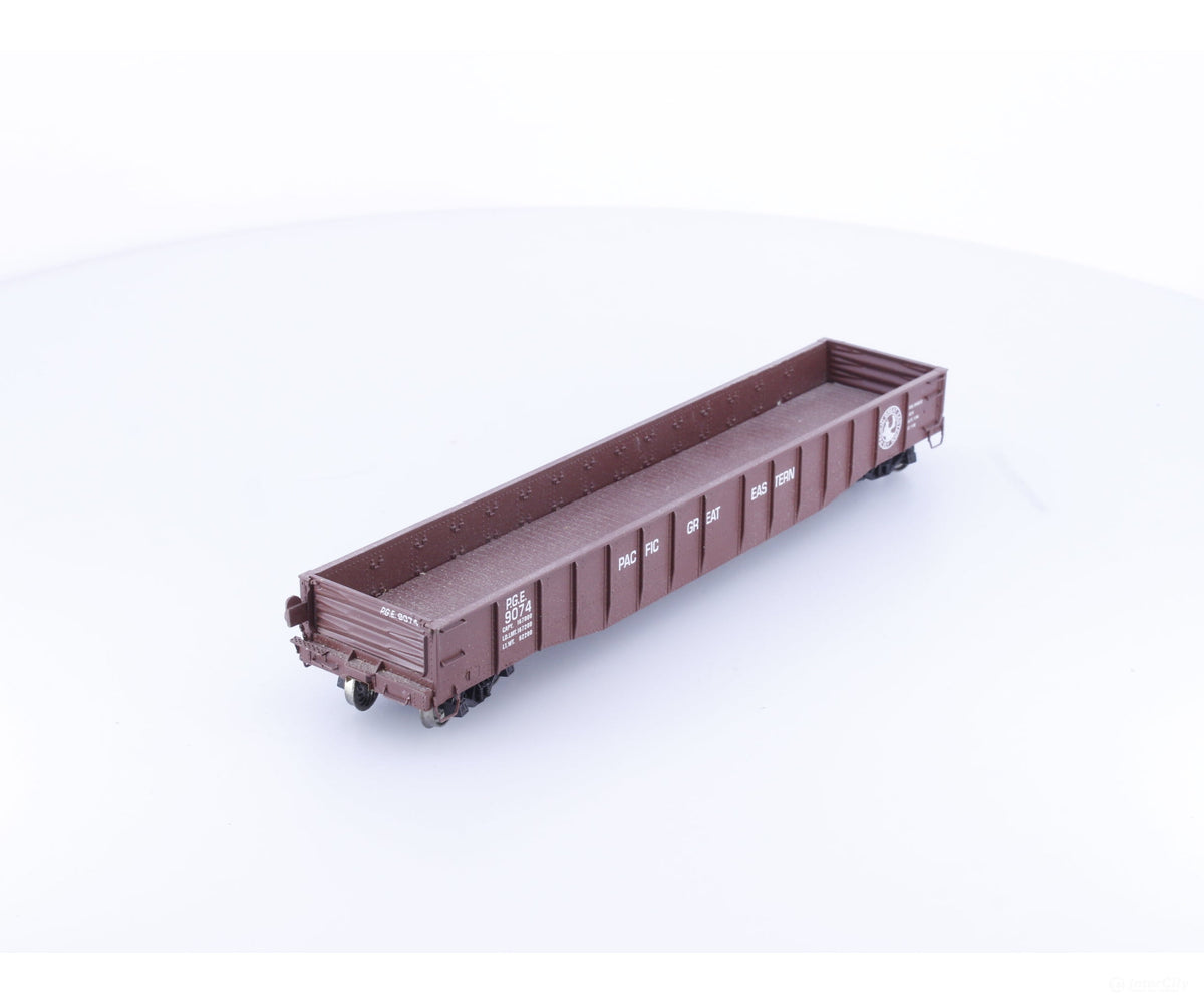 Proto 2000 9074 HO 52’6’’ Drop End Mill Gondola Pacific Great Eastern (PGE) 9074 - Freight Cars
