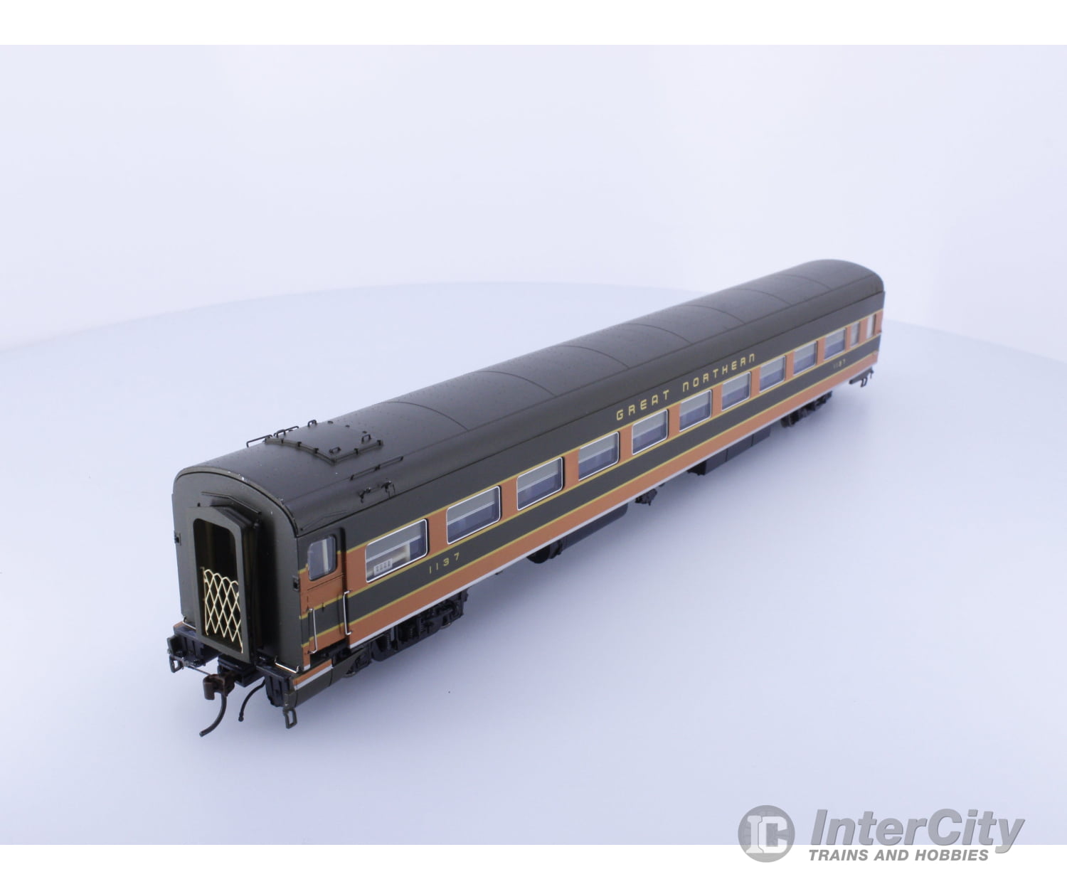 Rapido 100033 HO Lightweight Coach Great Northern (GN) 1137 Passenger Cars