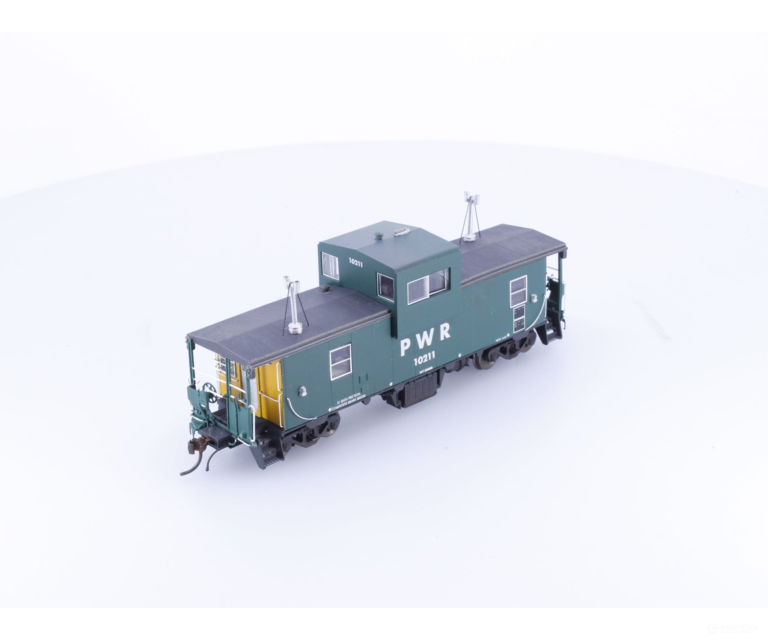 Rapido 10211 HO Angus Wide Vision Caboose Pacific Western Railway (PWR) 10211 - Freight Cars