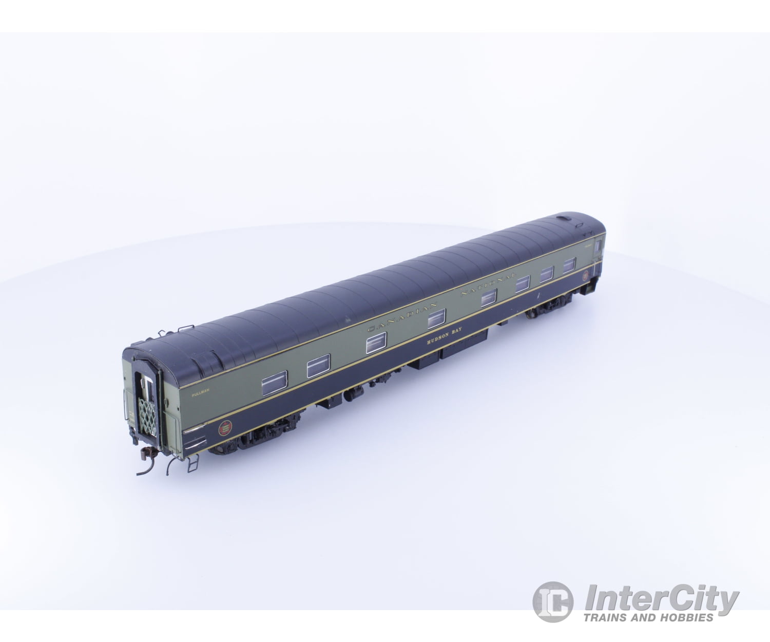 Rapido 104008 HO Bay Sleeper with Interior Lighting Canadian National (CN) Hudson Bay Passenger Cars
