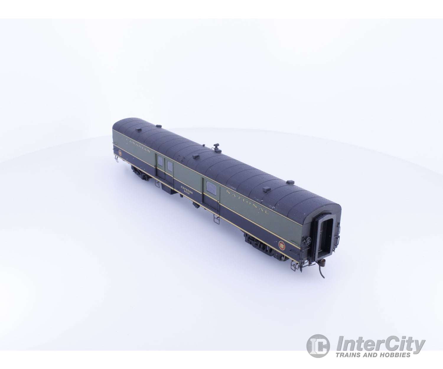 Rapido 106013 HO Baggage Car Express Canadian National (CN) Express 9218 Passenger Cars