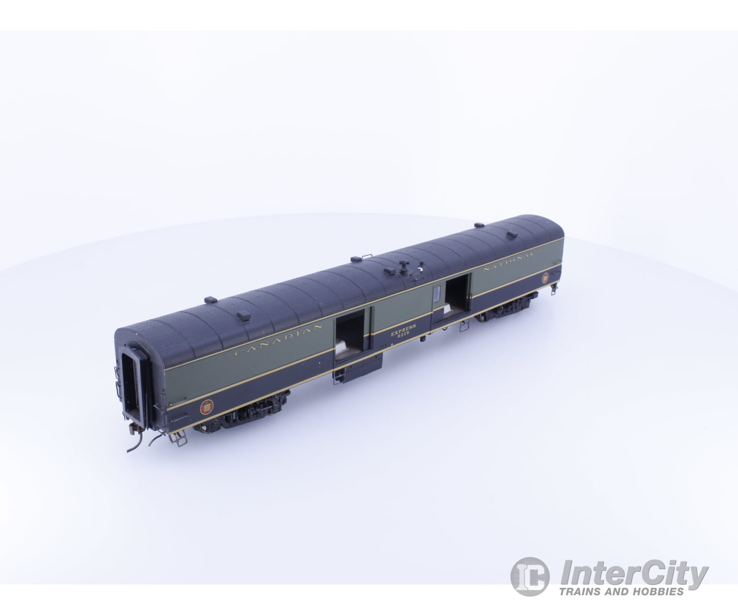 Rapido 106013 HO Baggage Car Express Canadian National (CN) Express 9218 Passenger Cars