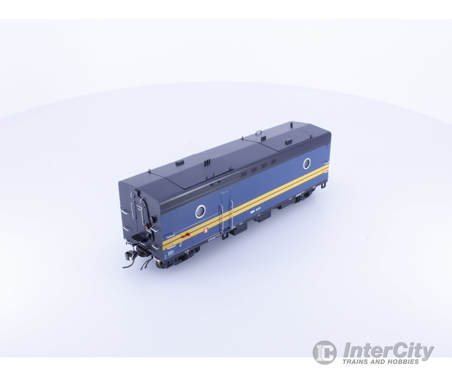 Rapido 107358 HO Steam Generator Unit with Sound Via Rail (VIA) 15474 Passenger Cars
