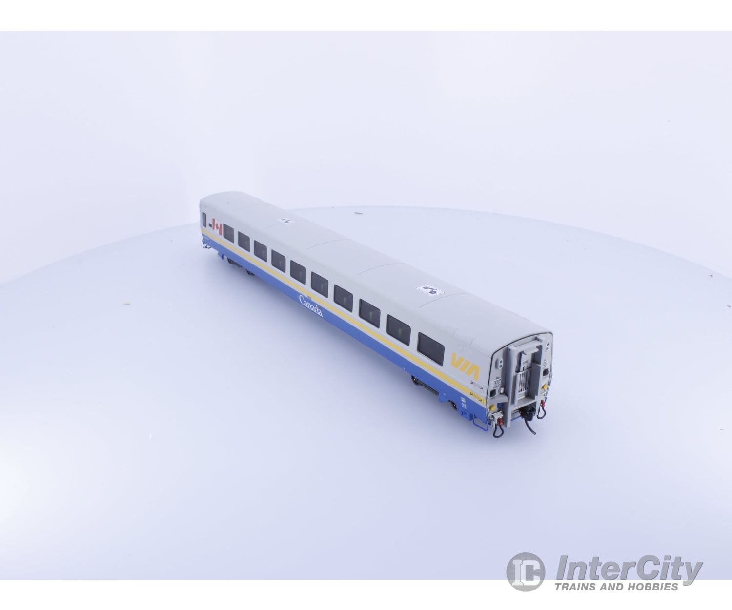 Rapido 108021 HO LRC Passenger Coach Canada Scheme Via Rail (VIA) 3322 Passenger Cars