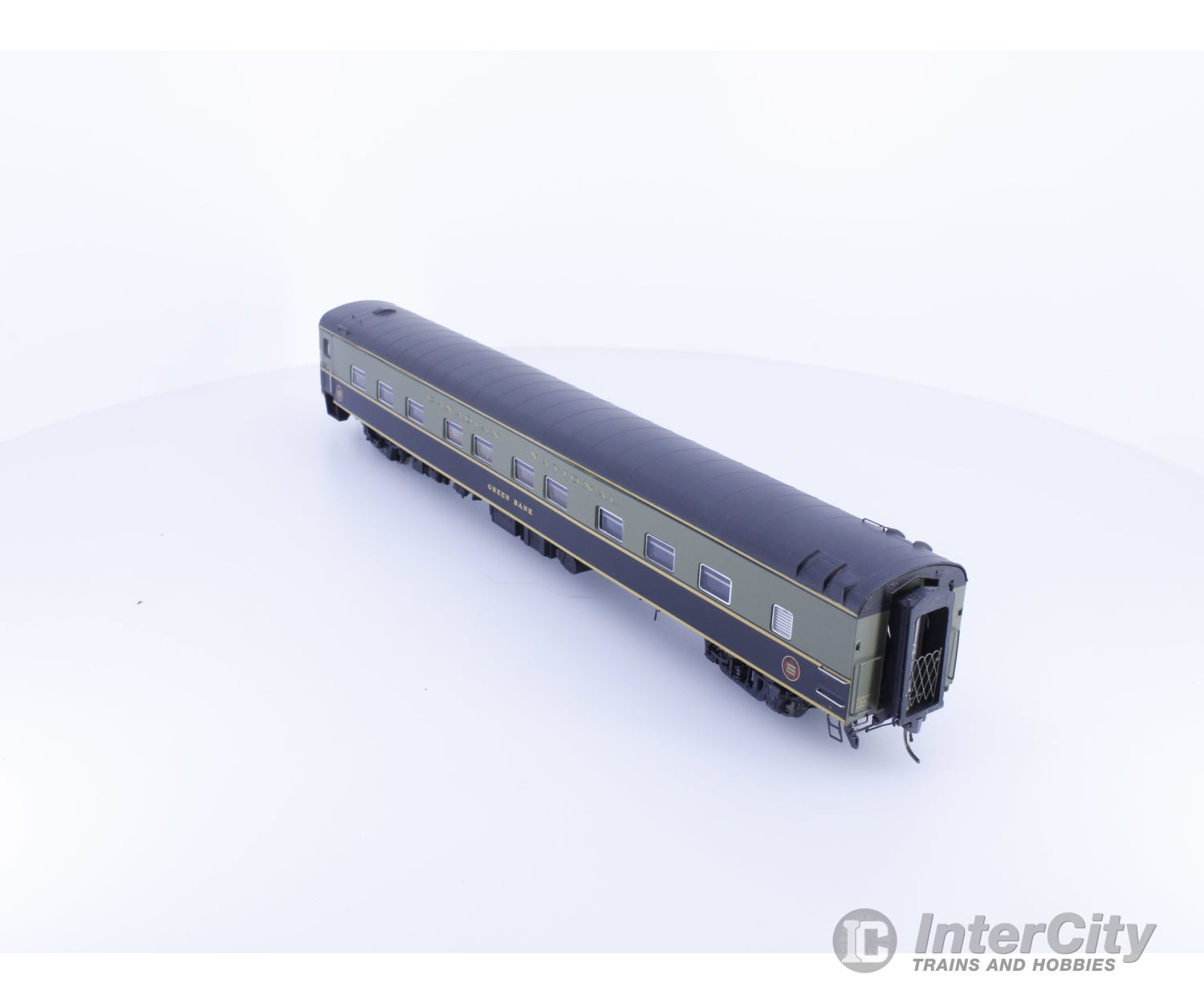 Rapido 113068 HO Green Sleeper Passenger Car Canadian National (CN) Green Bank Passenger Cars