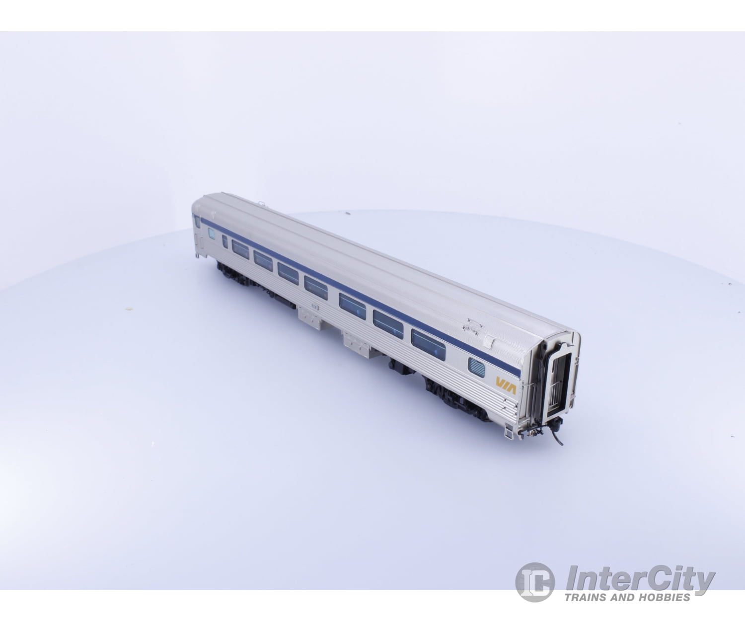 Rapido 115083 HO Budd Passenger Coach Via Rail (VIA) 112 Passenger Cars