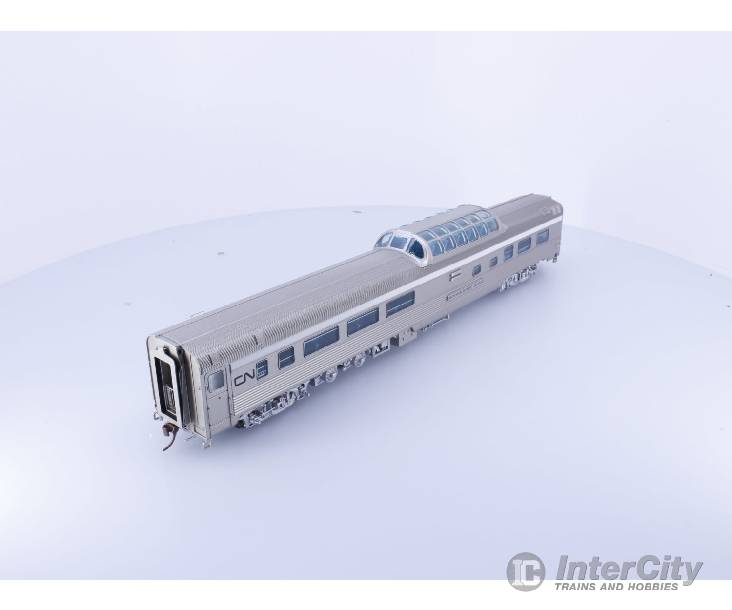 Rapido 116008 HO Budd Mid-Train Dome Canadian National (CN) Moonlight Dome Passenger Cars
