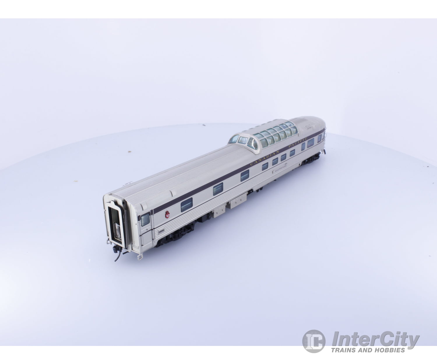 Rapido 120007 HO Park Car Glacier Park Maroon Canadian Pacific (CP) Glacier Park Passenger Cars