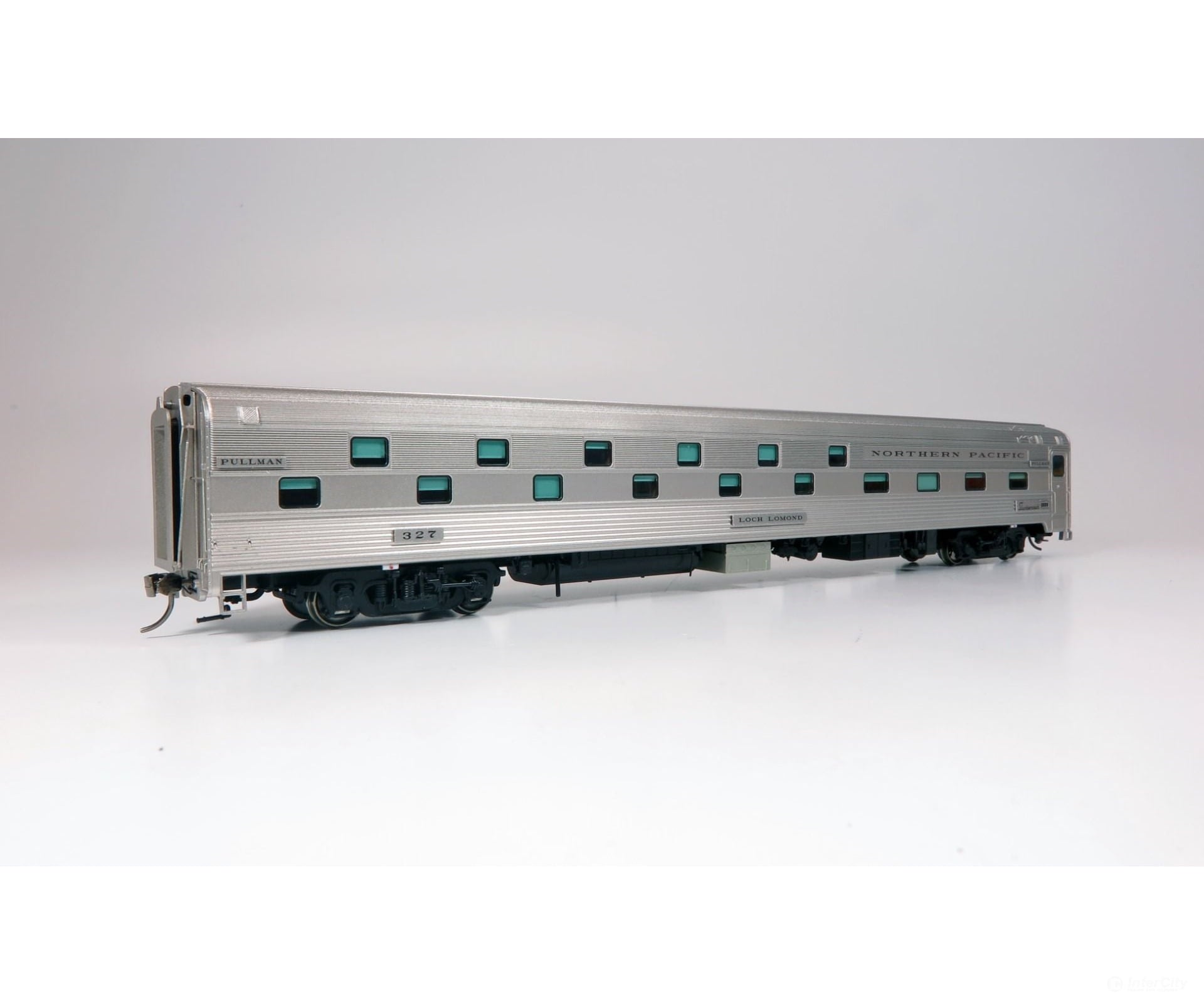 Rapido 141025 Ho Budd Slumbercoach: Northern Pacific: #327 Loch Lomond Passenger Cars