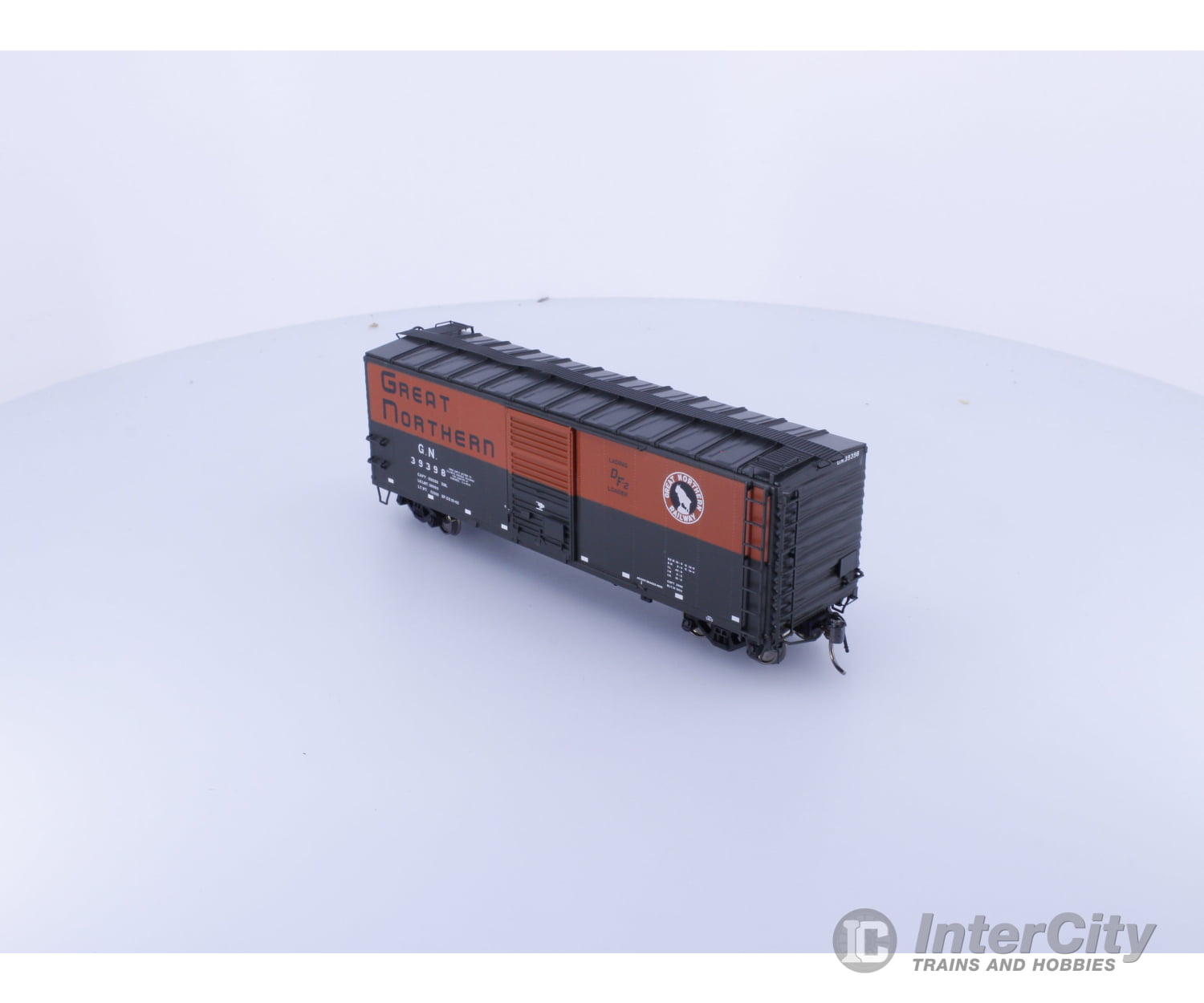 Rapido 155004A HO 40’ Box Car With Early IDNE Green and Orange Great Northern (GN) 39398 Freight Cars