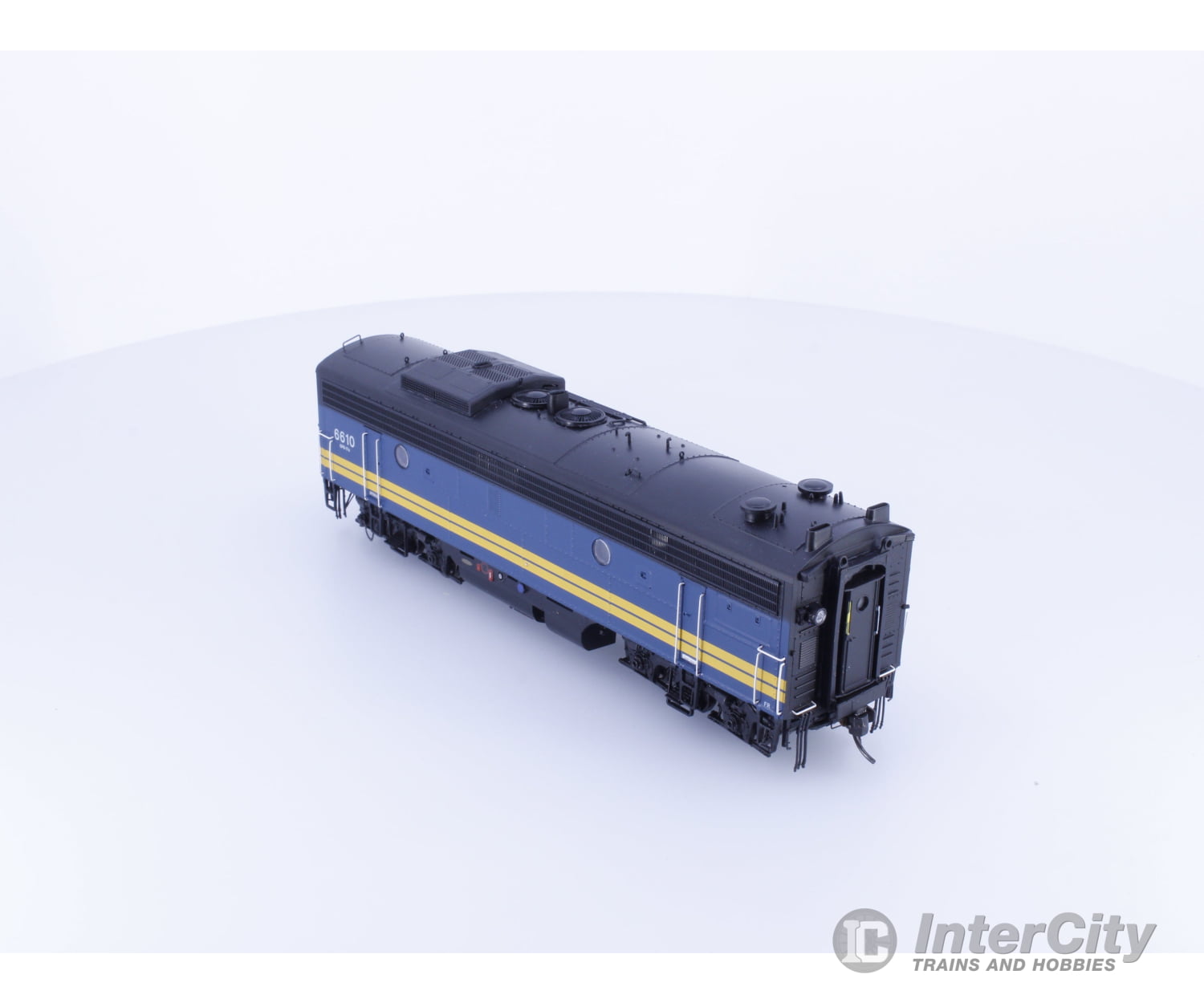 Rapido 221620 HO CN F9B Diesel B Unit Locomotive Via Rail (VIA) 6610 DCC & Sound Locomotives