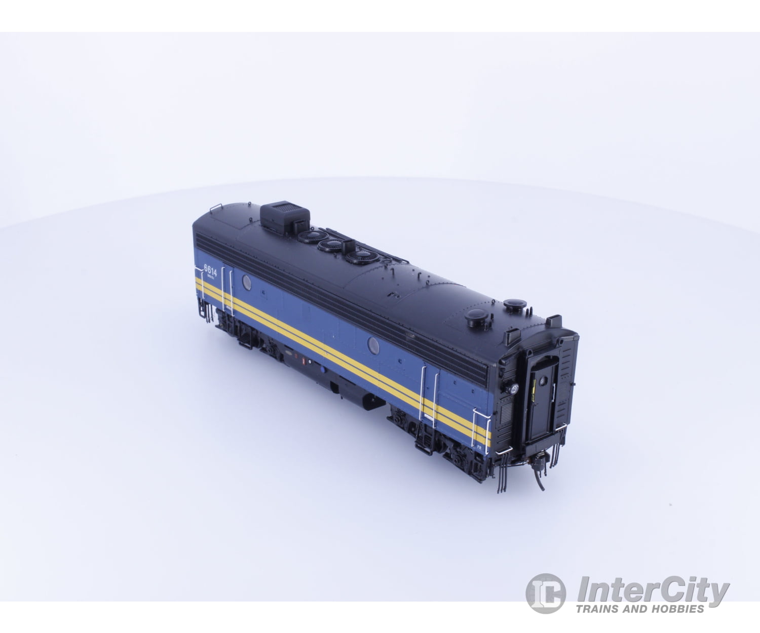 Rapido 221621 HO CN F9B Diesel B Unit Locomotive Via Rail (VIA) 6614 DCC & Sound Locomotives
