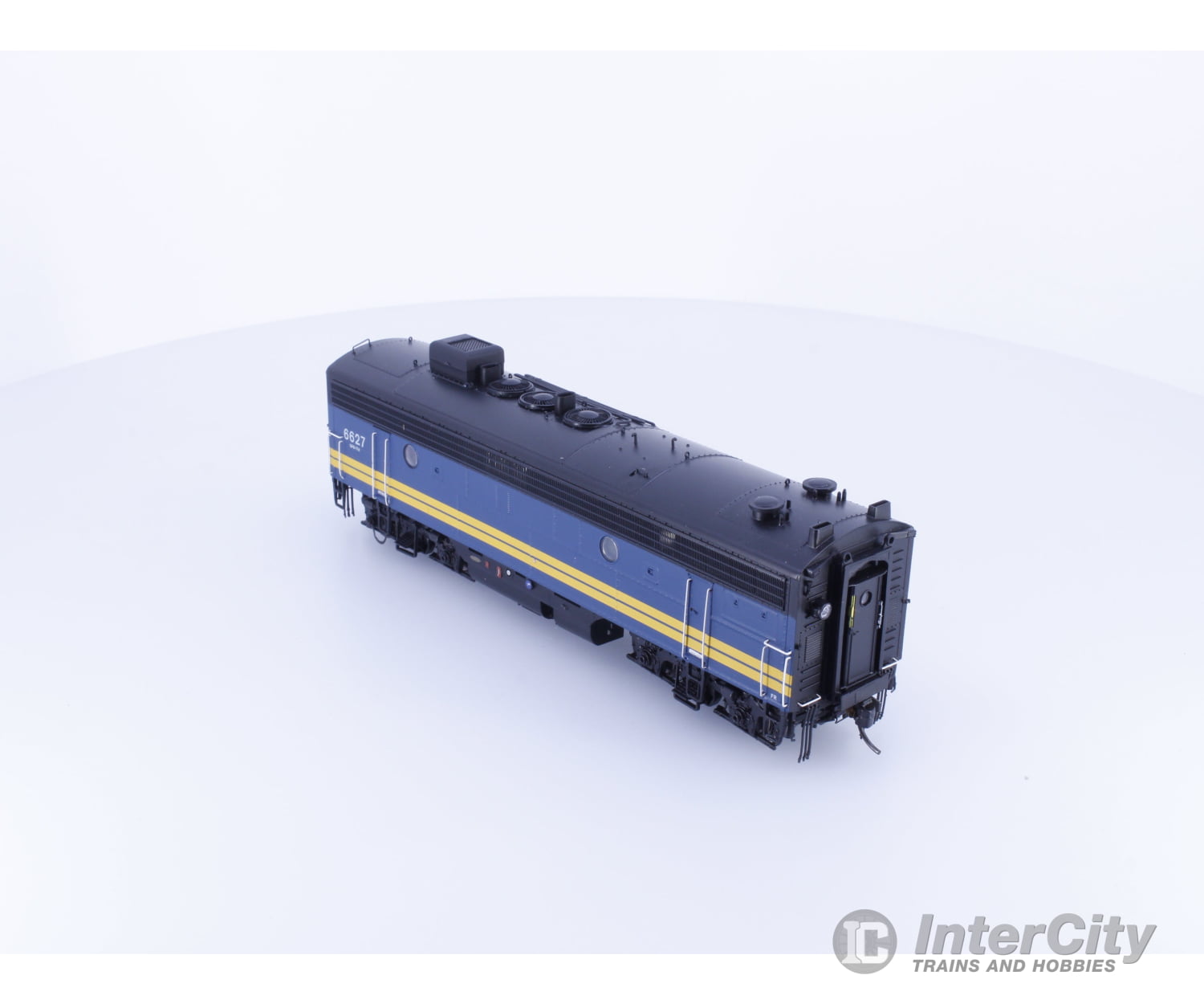 Rapido 221622 HO CN F9B Diesel B Unit Locomotive Via Rail (VIA) 6627 DCC & Sound Locomotives