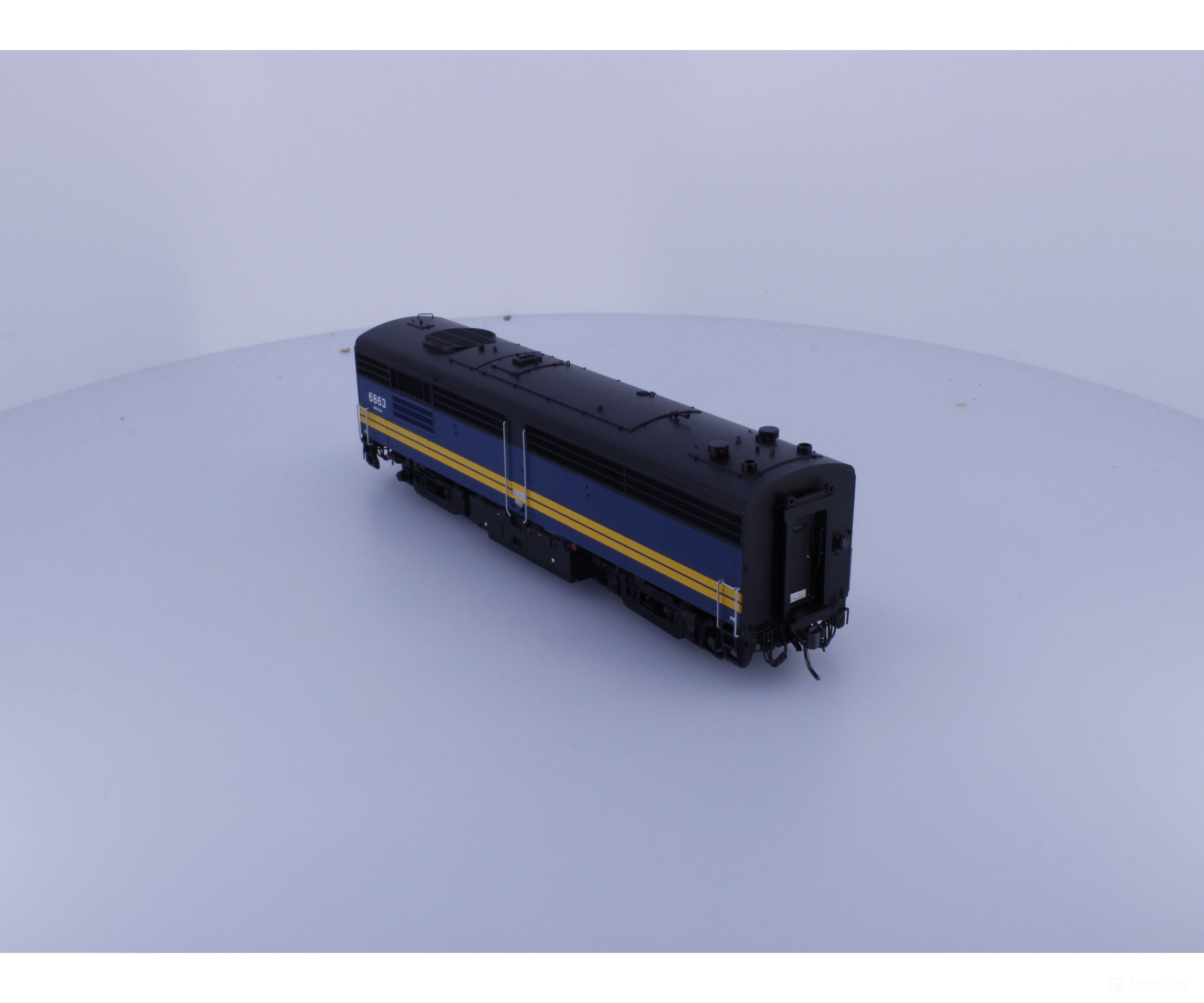 Rapido 30512 HO FPB-4 Diesel B Unit #1 Via Rail (VIA) 6863 DCC & Sound Locomotives