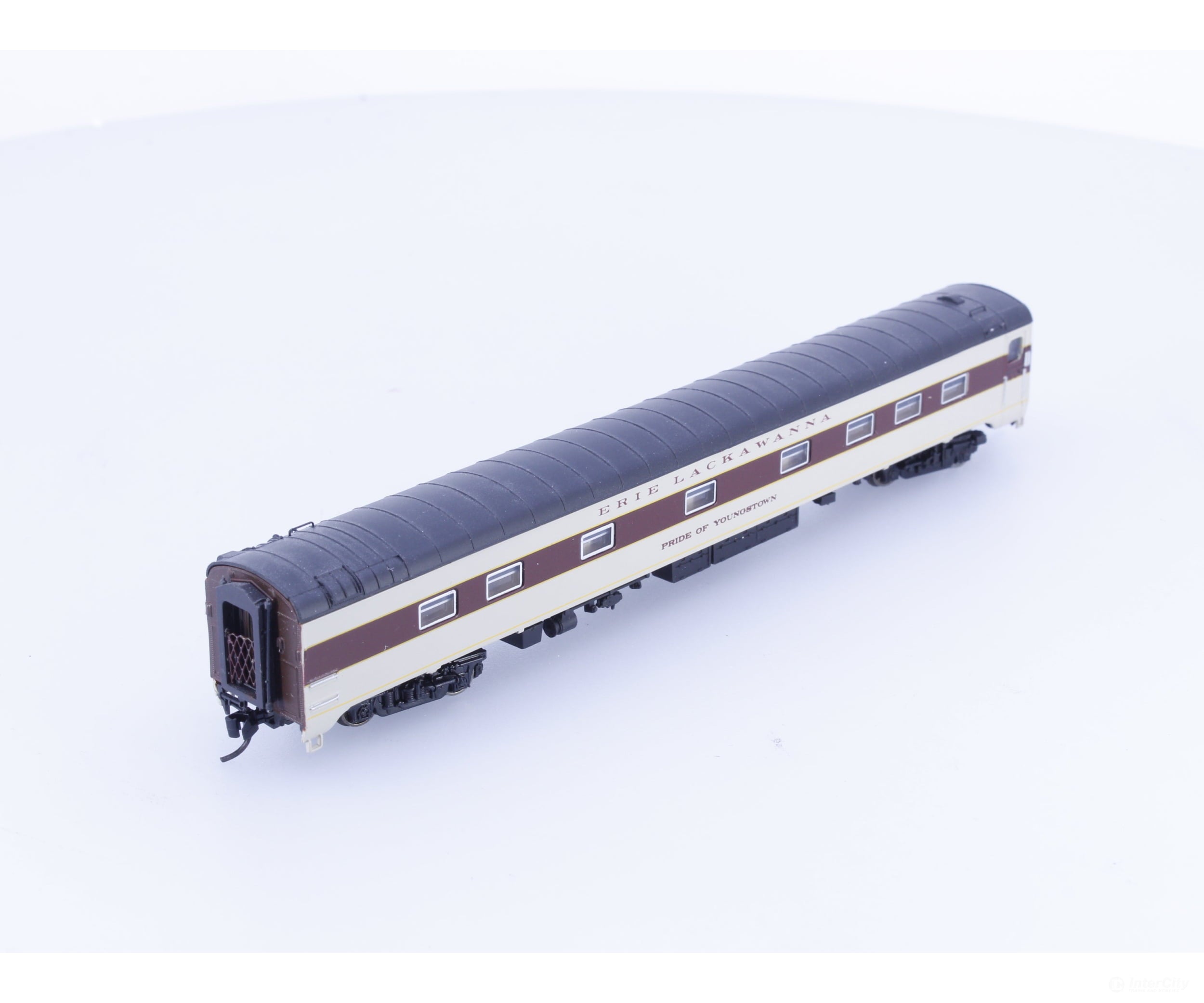 Rapido 501046 N Duplex Sleeper Car Erie Lackawanna (EL) Pride of Youngstown - Passenger Cars