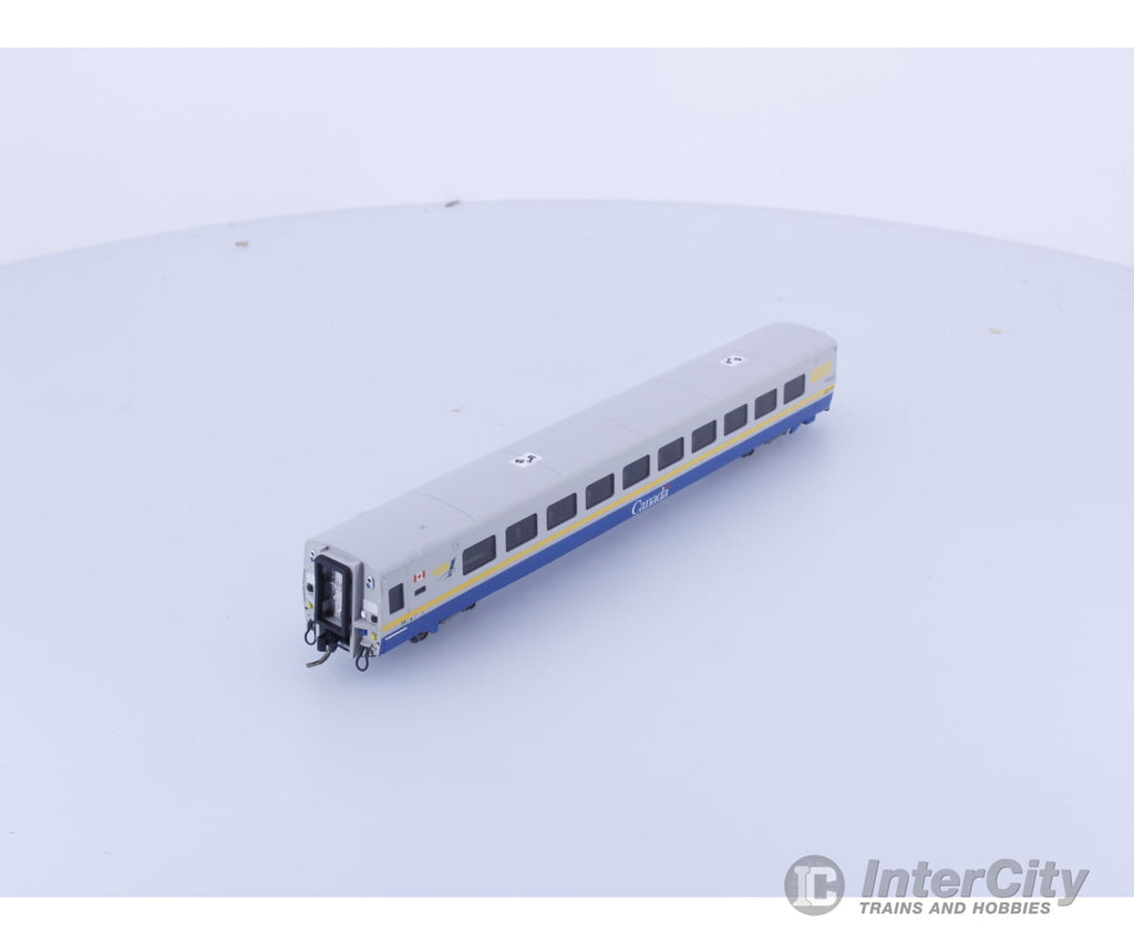 Rapido 508004 N LRC Club Car Canada Scheme Via Rail (VIA) Passenger Cars