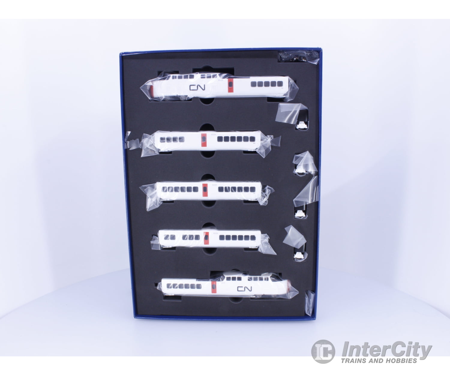 Rapido 520505 N Turbo Train 5 Car Set Canadian National (CN) 125,200,255,227,150 DCC & Sound Locomotives