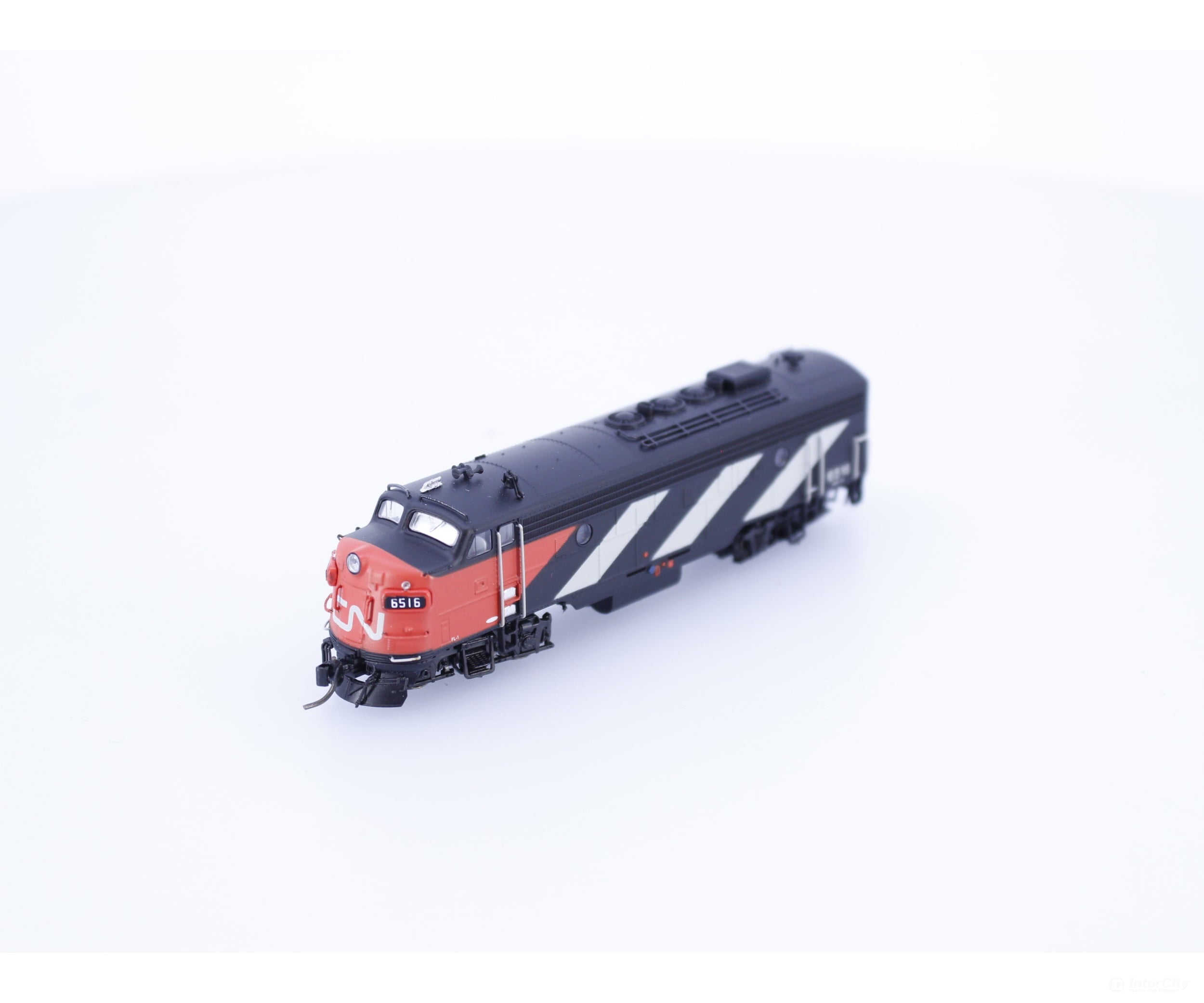 Rapido 530505 N FP9A Diesel Locomotive Canadian National (CN) 6516 DCC & Sound Locomotives