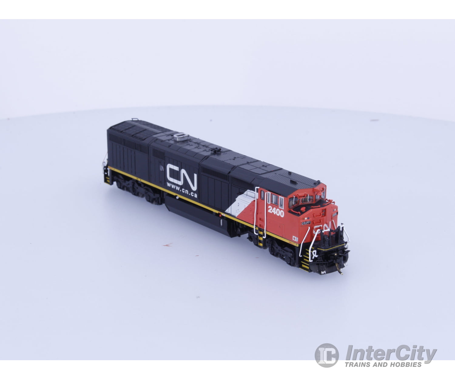 Rapido 540537 N Dash 8-40CM Diesel Locomotive Website Scheme Canadian National (CN) 2400 DCC & Sound Locomotives