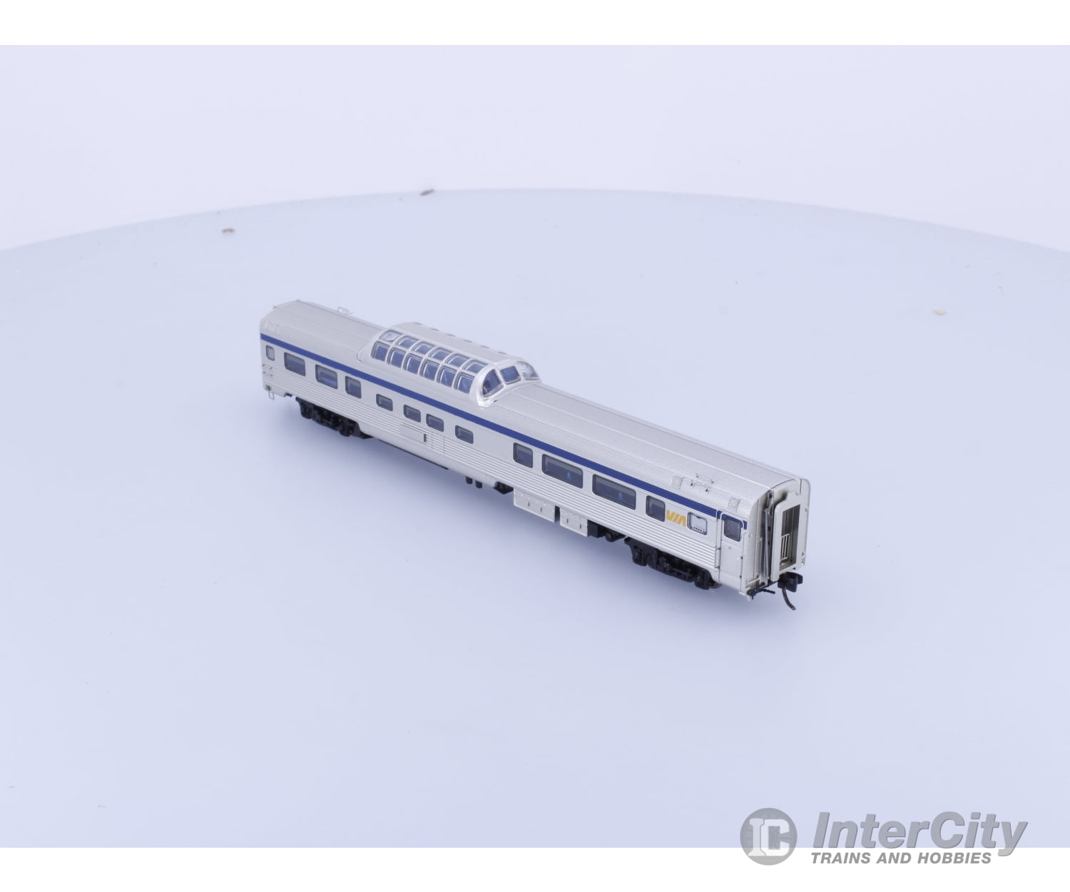 Rapido 550110 N Skyline Dome Coach Via Rail (VIA) Passenger Cars