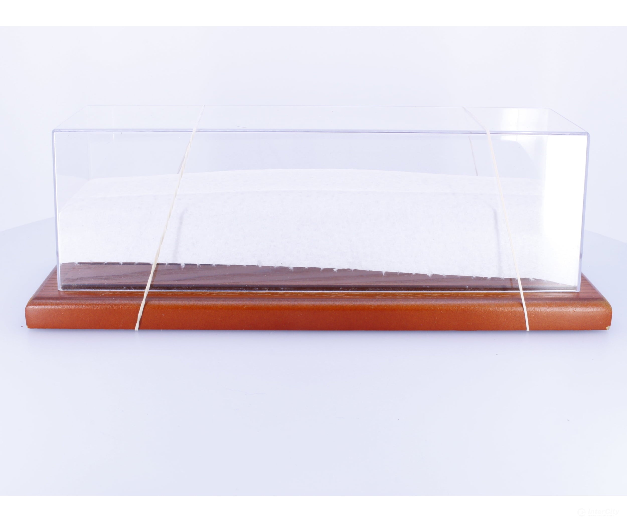 Rapido DCASE HO 11’’ x 3.5’’ Wood Display Case with 10’’ x 2.5’’ Clear Cover (#1) - Collectibles