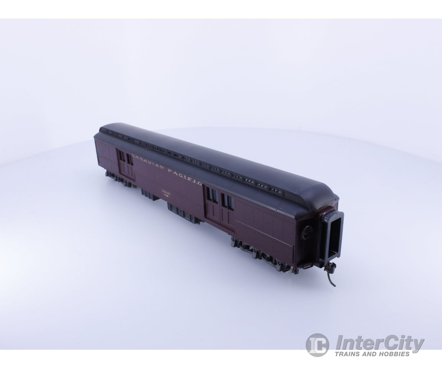 Rivarossi 4320 HO Baggage Car Canadian Pacific (CP) 4320 Passenger Cars