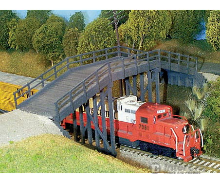 Rix Products 200 Rural Wooden Overpass (Plastic Kit) Tunnels & Bridges