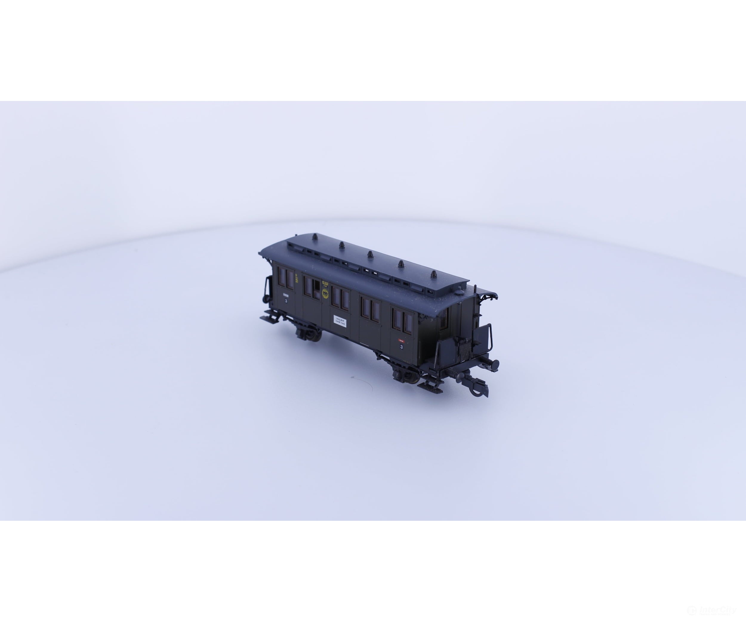 Roco 4206 HO DR 3rd Class Passenger Car of the Royal Prussian State Railway 89869 European Passenger Cars