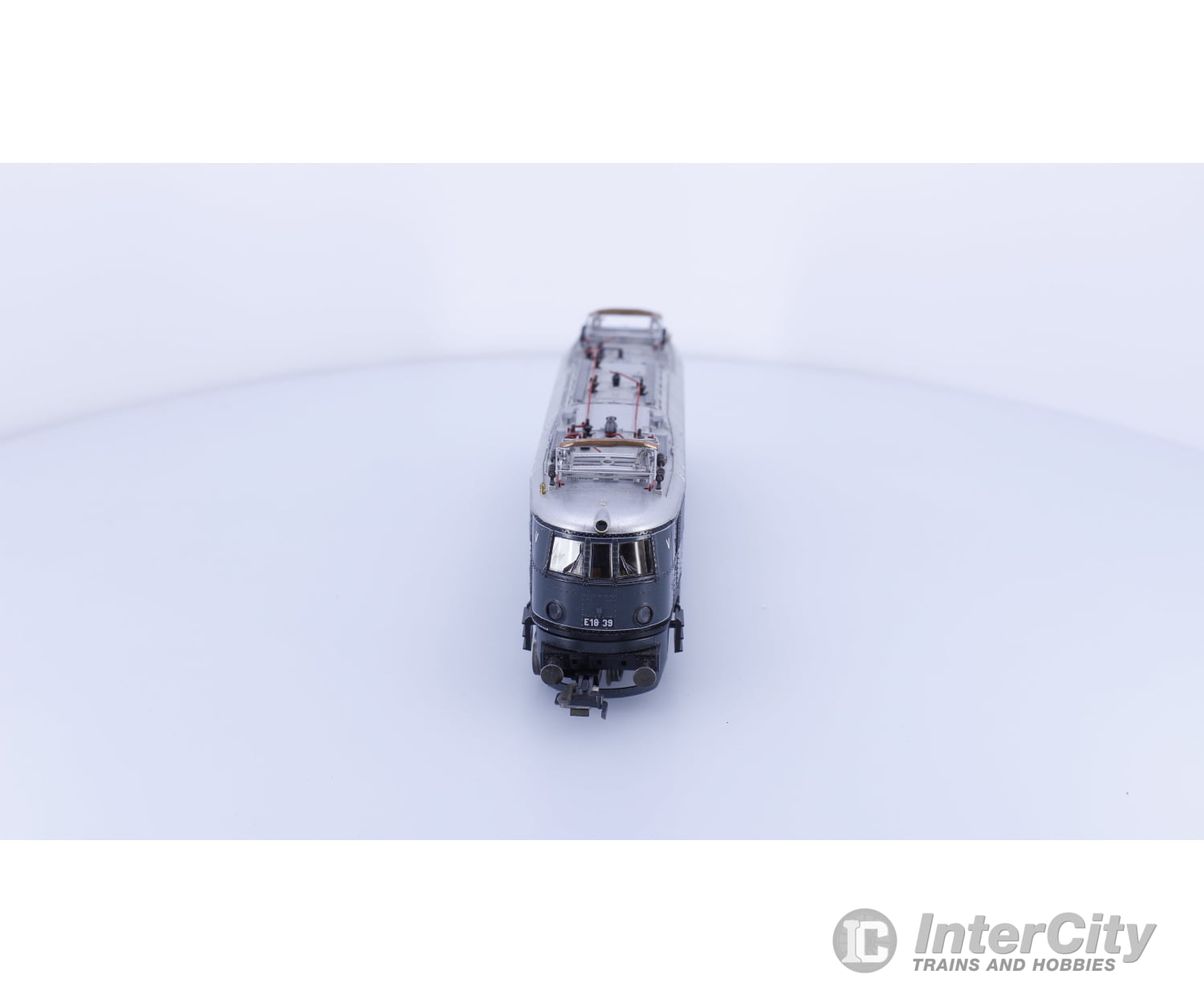 Roco 43758 HO DRG BR E18 Electric Locomotive E1839 Analog DC European Locomotives