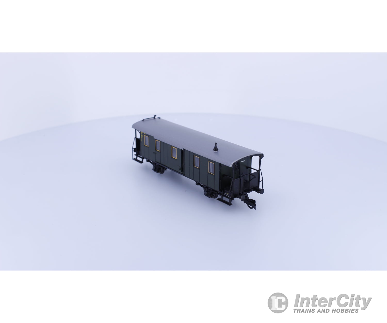 Roco 44828 HO DB Packwagen Baggage Car 09457 European Passenger Cars