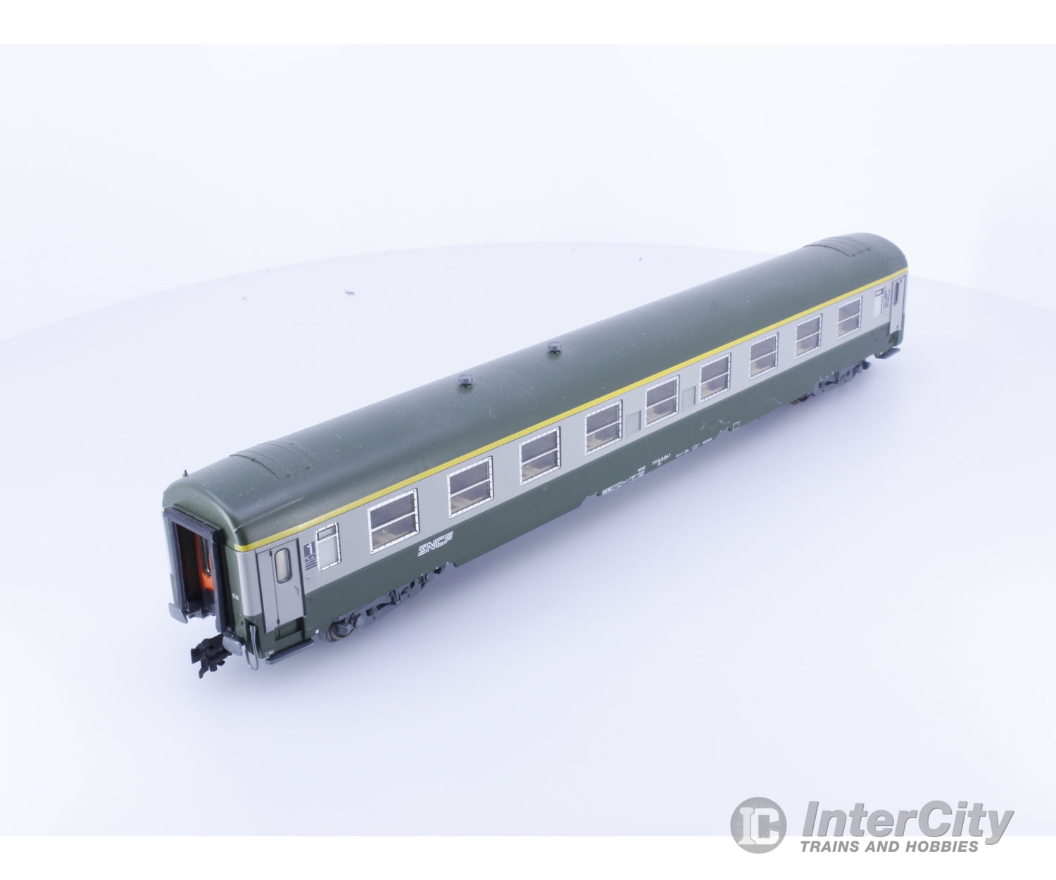 Roco 45200 HO SNCF Personenwagen 1. Kl 364-9 (#2) European Passenger Cars