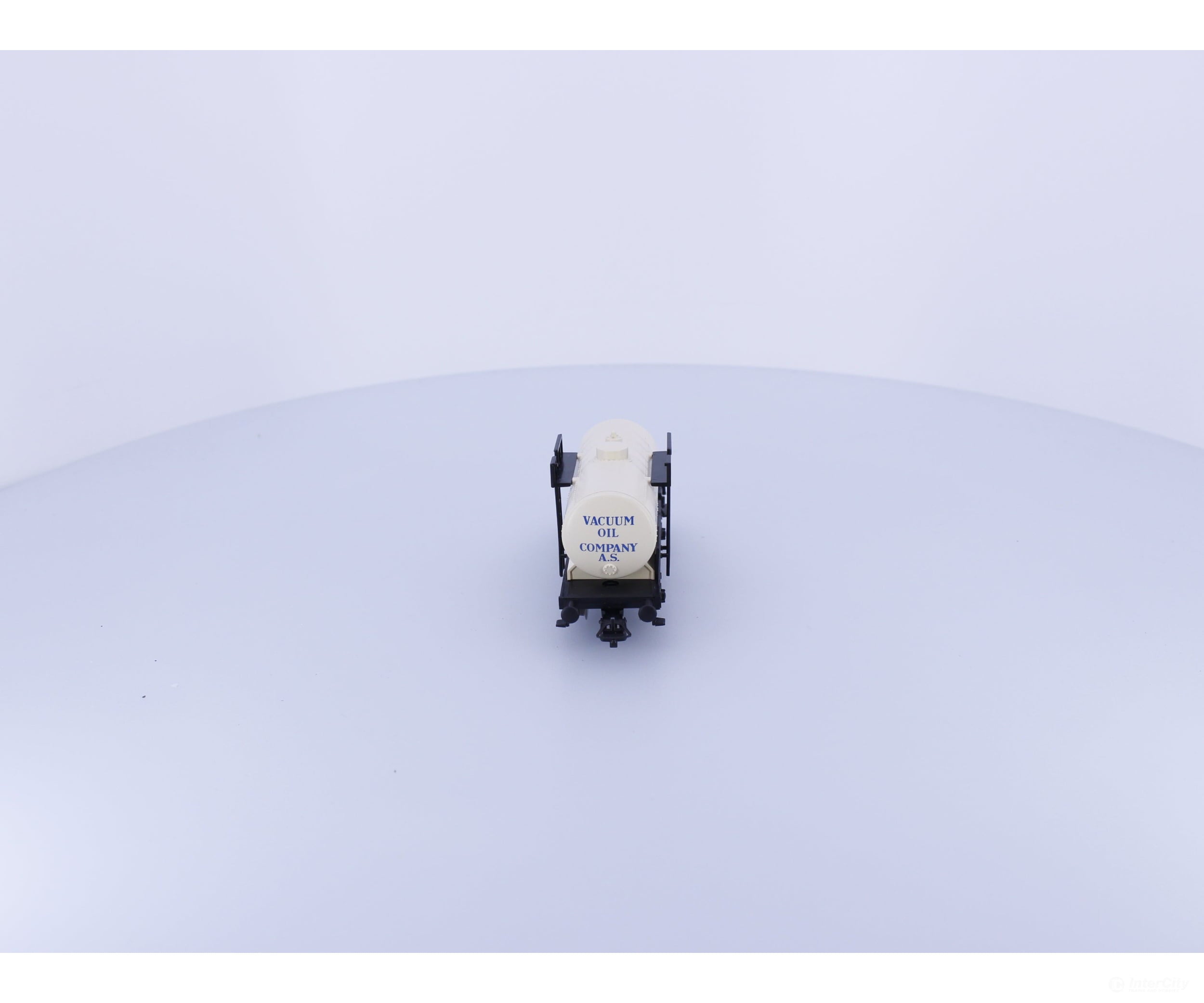 Roco 56150 HO CSD Vacuum Oil Company Tank Car R551458 European Freight Cars