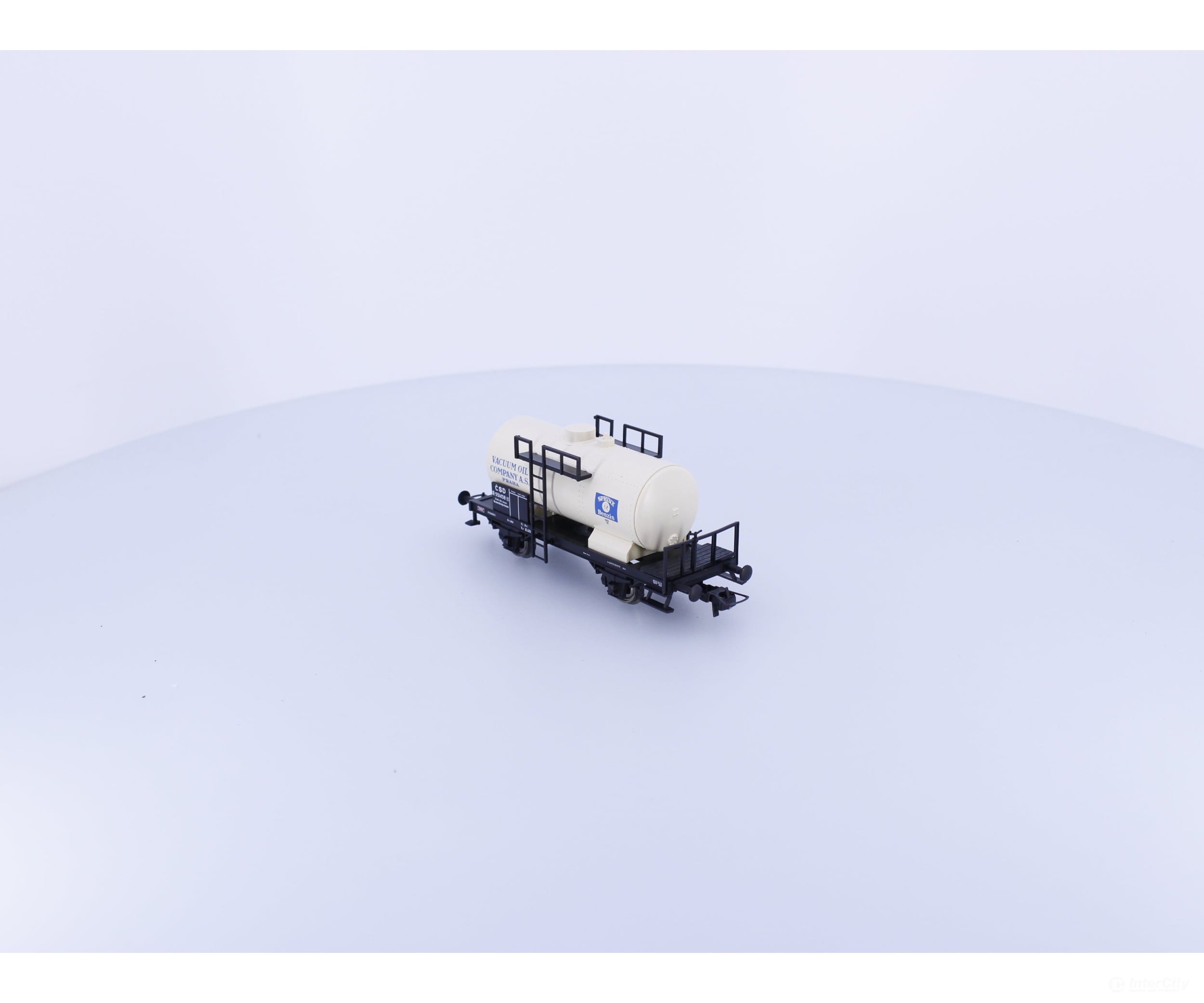 Roco 56150 HO CSD Vacuum Oil Company Tank Car R551458 European Freight Cars