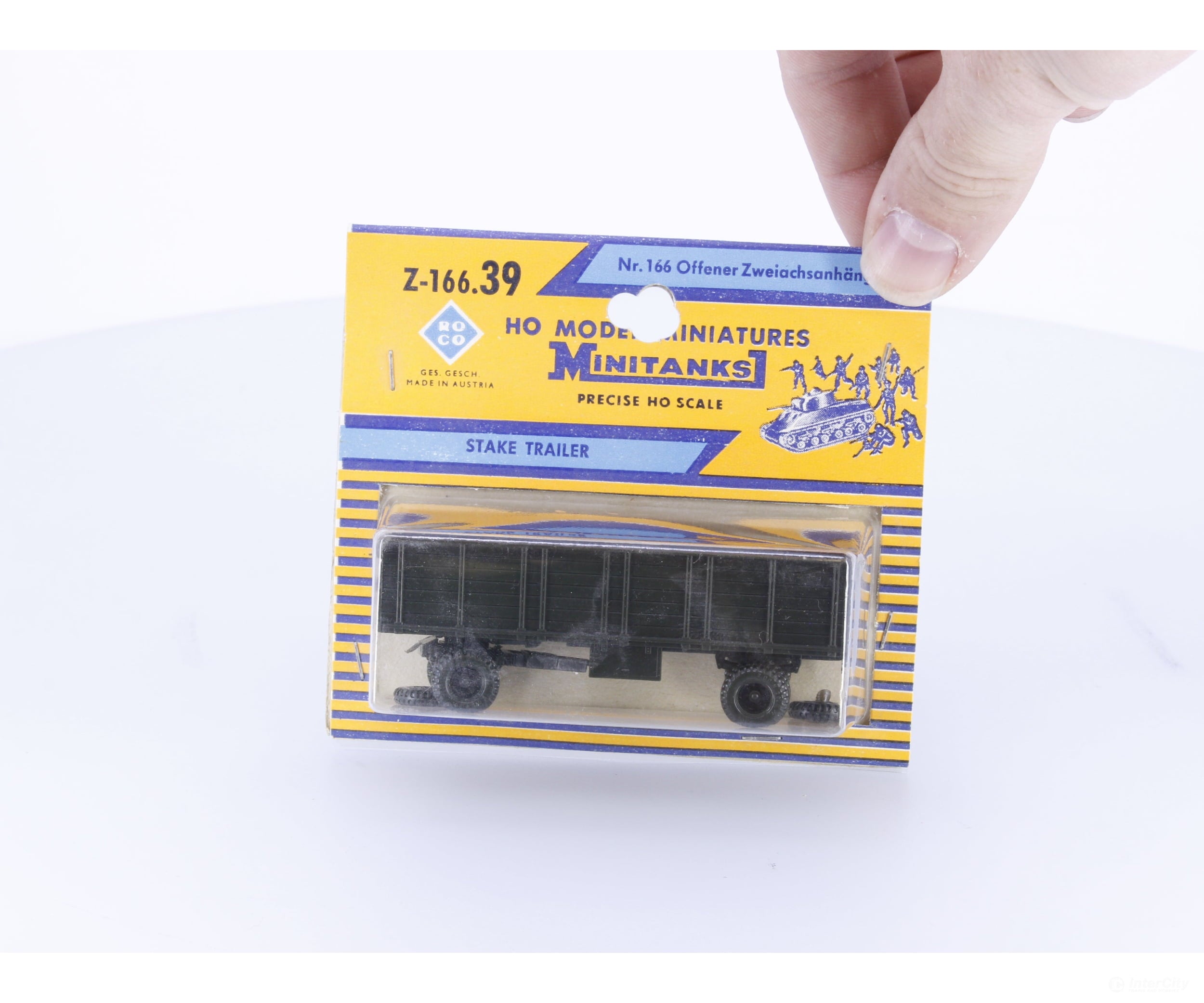 Roco Z-166.39 HO Stake Trailer (#3) - Cars & Trucks