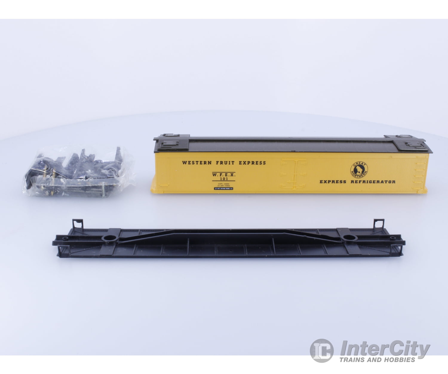 Roundhouse 03617 Ho 50’ Express Reefer 101 Freight Cars